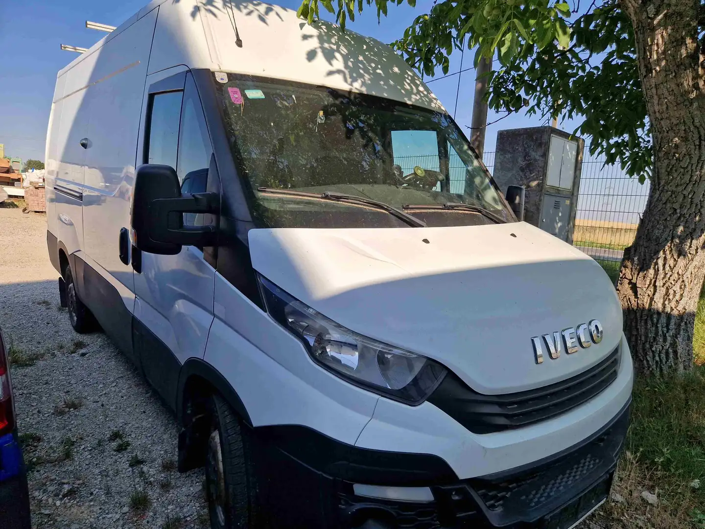Iveco Daily 35S14 Weiß - 1