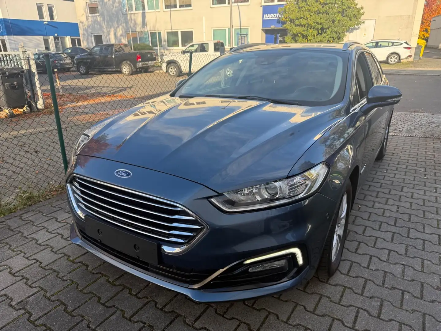 Ford Mondeo Turnier Hybrid Business Edition Bleu - 1