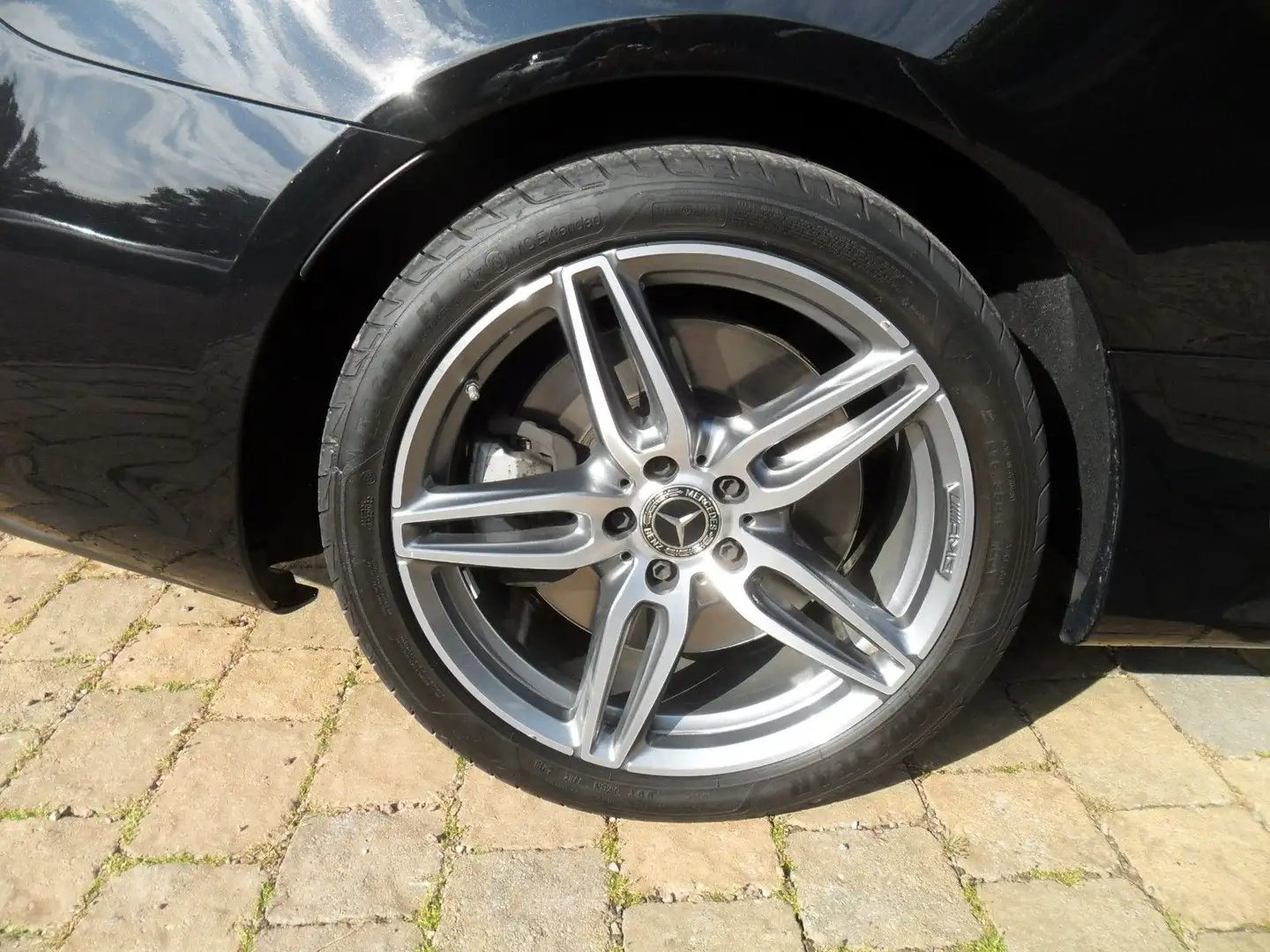 Mercedes-Benz E 450 E -Klasse Cabrio E 450 4Matic Noir - 2