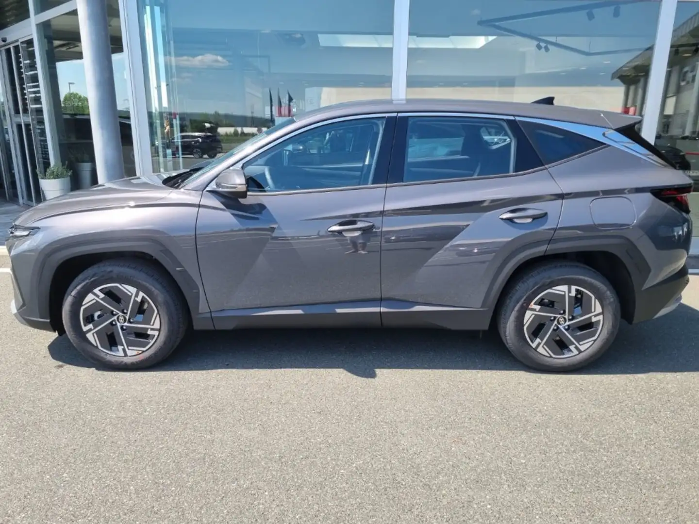 Hyundai TUCSON NX4 Smart Line 1,6 T-GDi 2WD DCT t7bs2-P20 Grau - 2