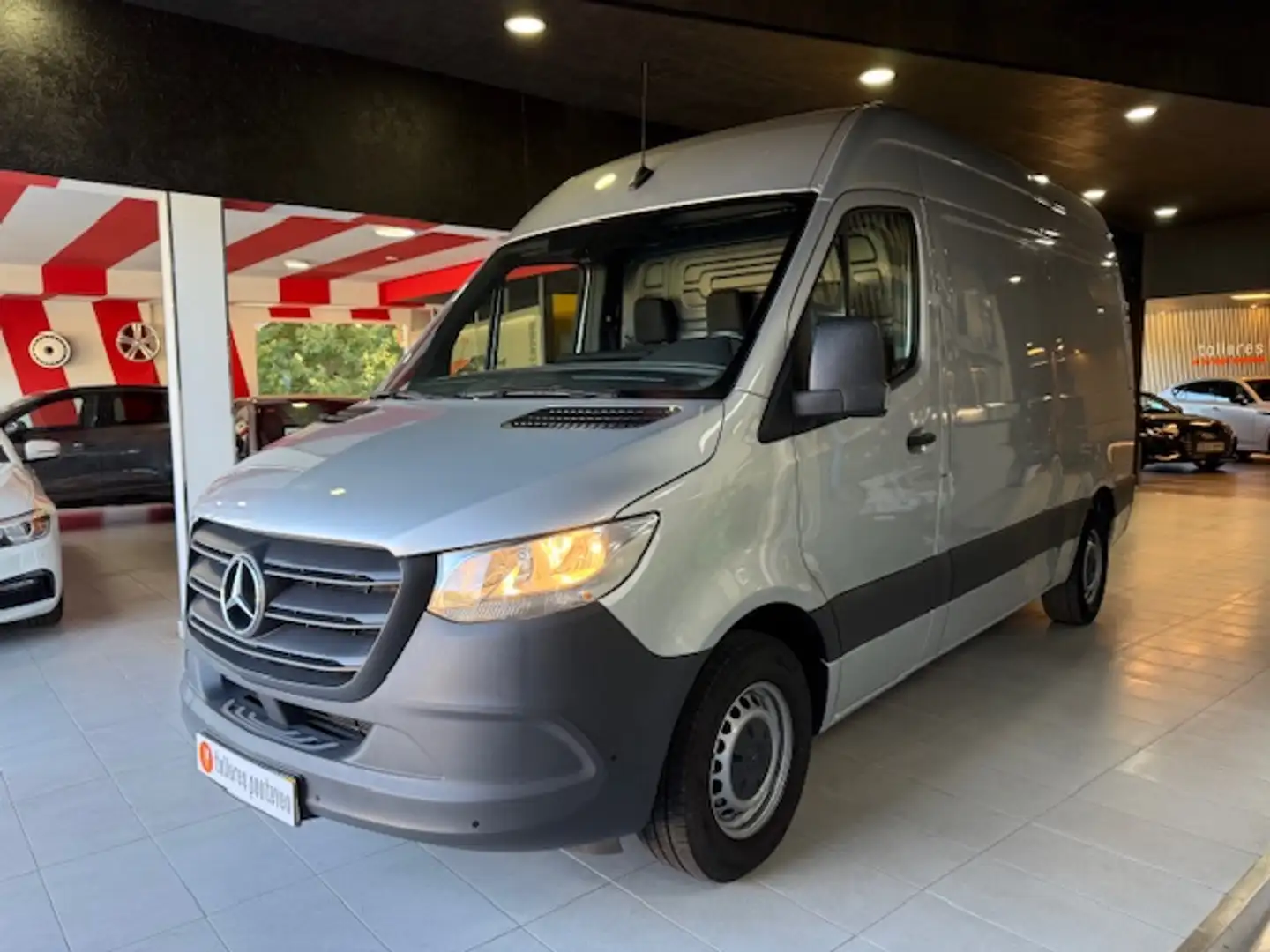 Mercedes-Benz Sprinter Furgón 315CDI Medio T.E. tD 9G-Tronic Grau - 1