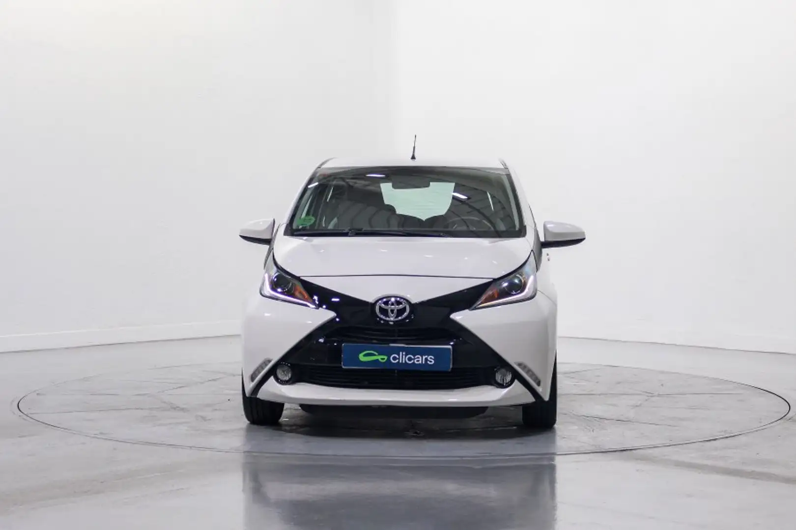 Toyota Aygo 1.0 VVT-i x-cite x-shift Blanc - 2