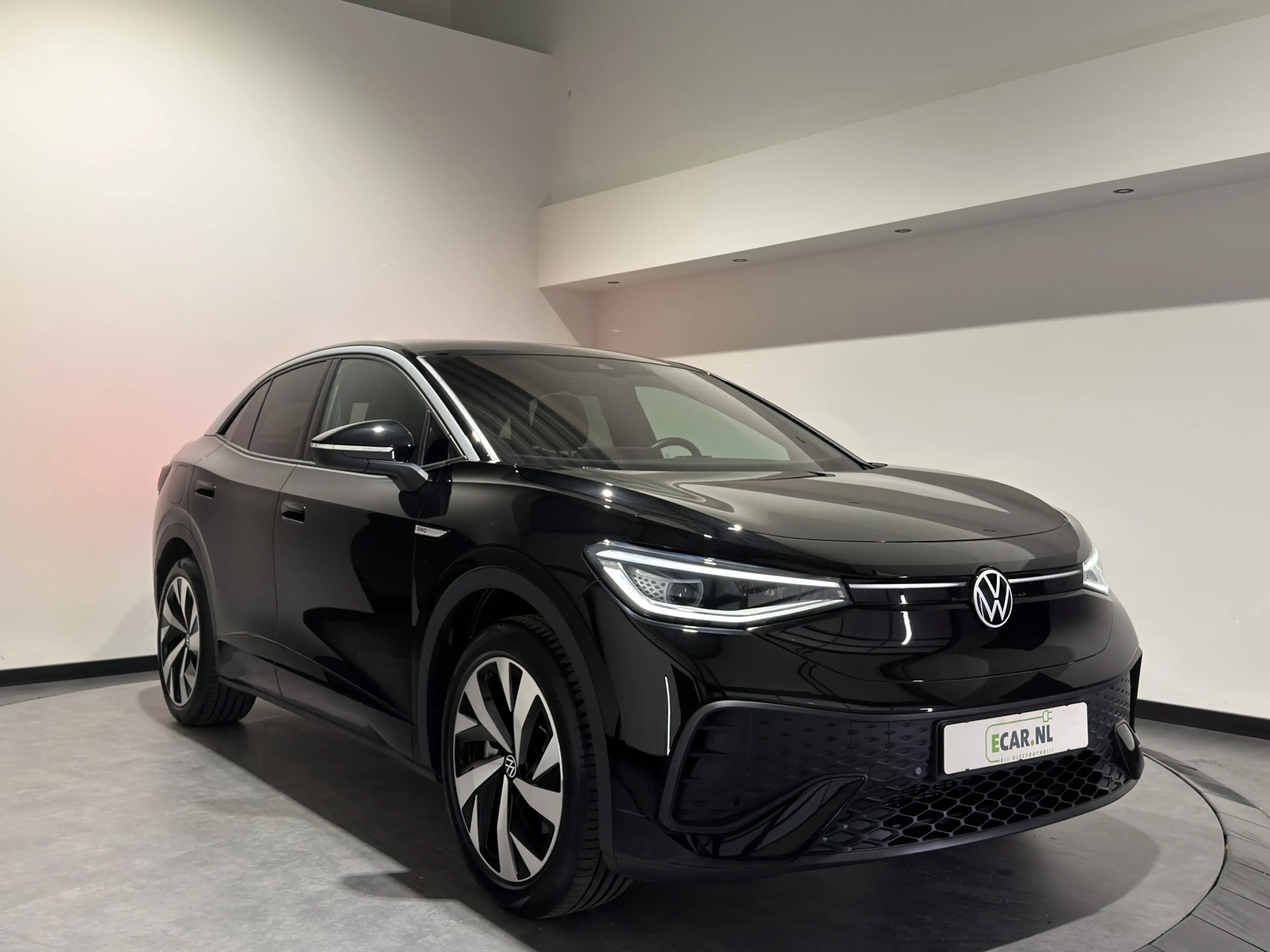 Volkswagen ID.5 Pro 77 kWh | Keyless | Matrix LED | Warmtepomp | S