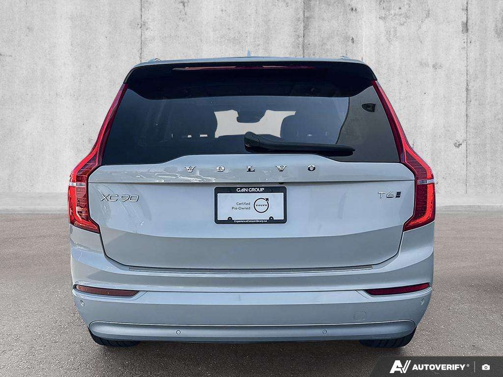 2022 Volvo XC90