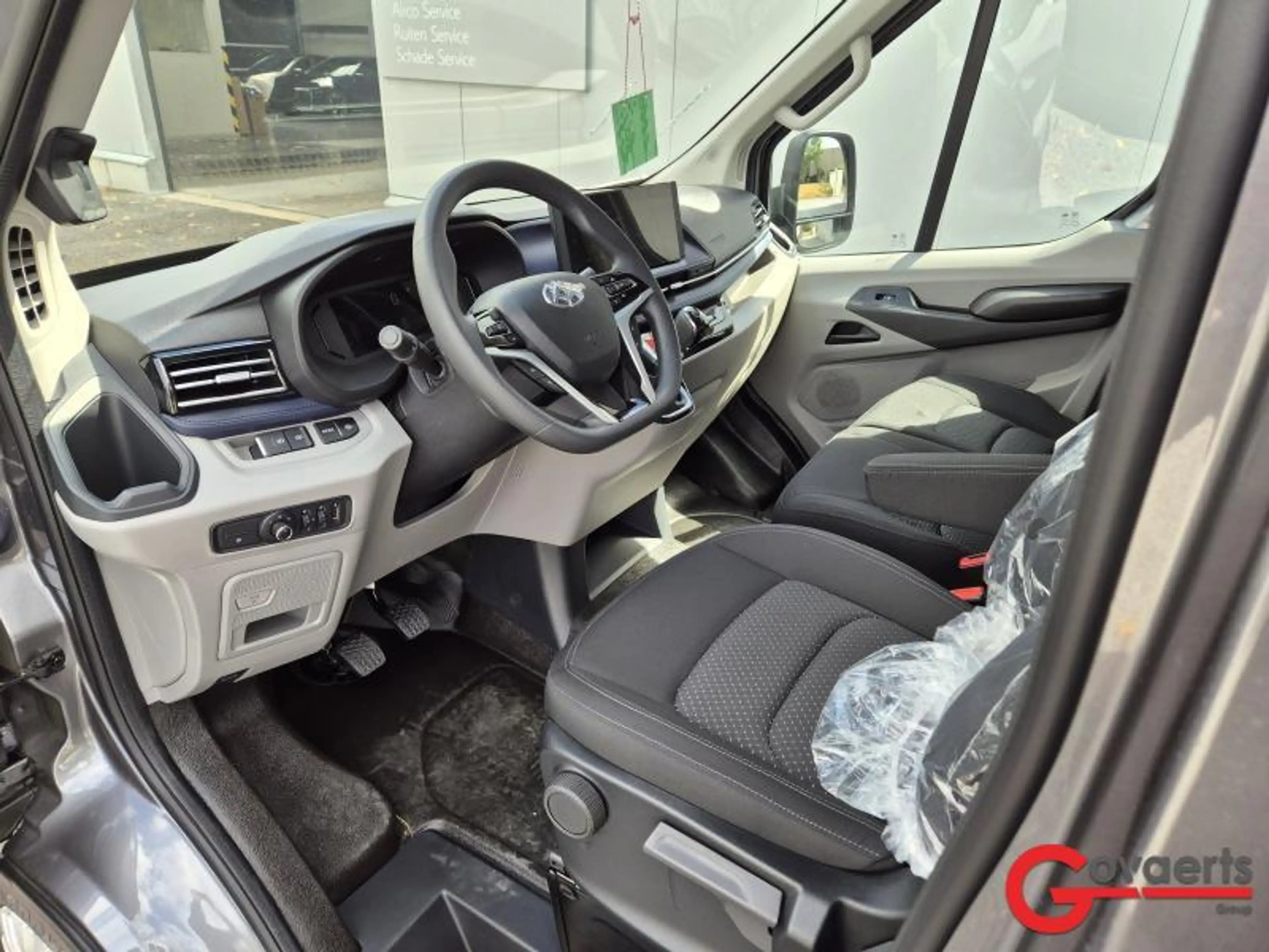 Maxus Deliver 9 2.0 HDi L3H2 Luxury 147PK Man 6 Model 2026 — photo 14