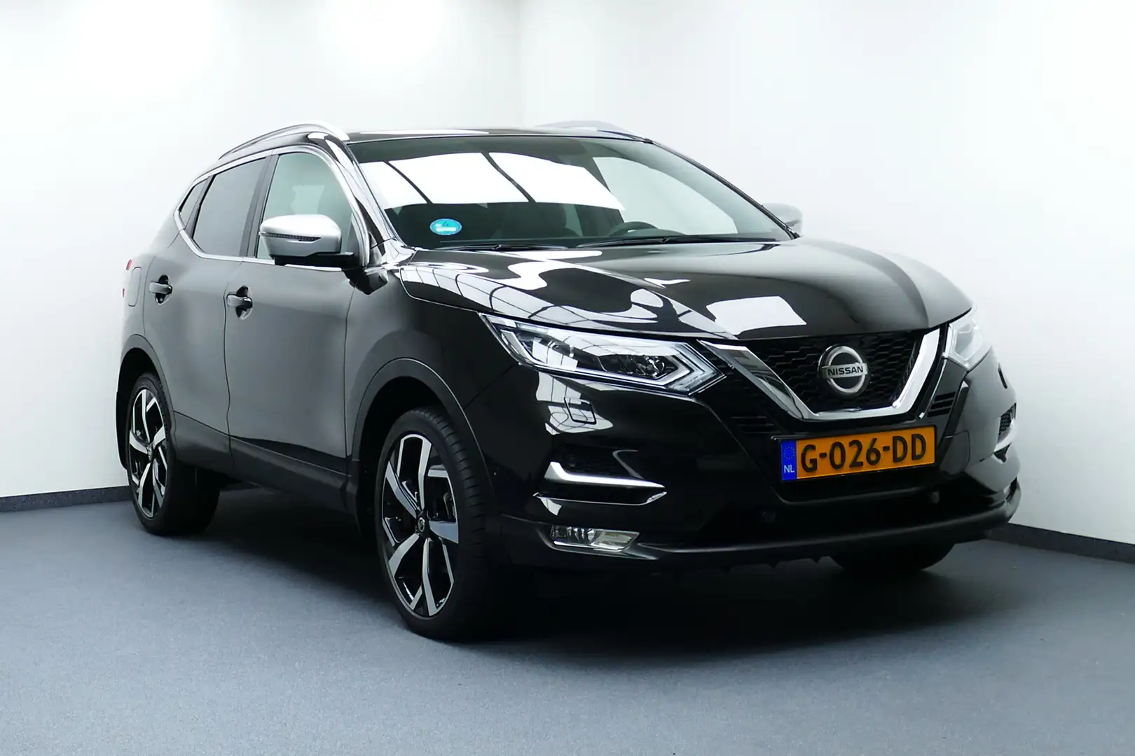 Nissan Qashqai 1.3 DIG-T Tekna +. Panodak, BOSE, Leer, 19"LMV, Fu Noir - 1