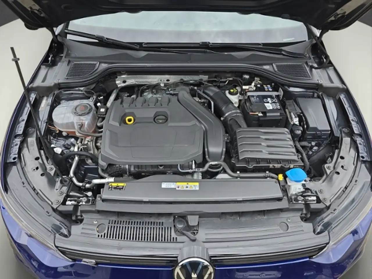 Volkswagen Golf Variant VIII 1.5 eTSI R-Line+LED+NAVI+RFK 17