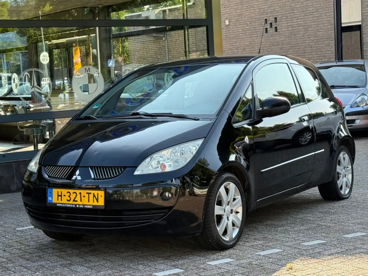 Mitsubishi Colt 1.3 Heartbeat Airco Zwart - 2