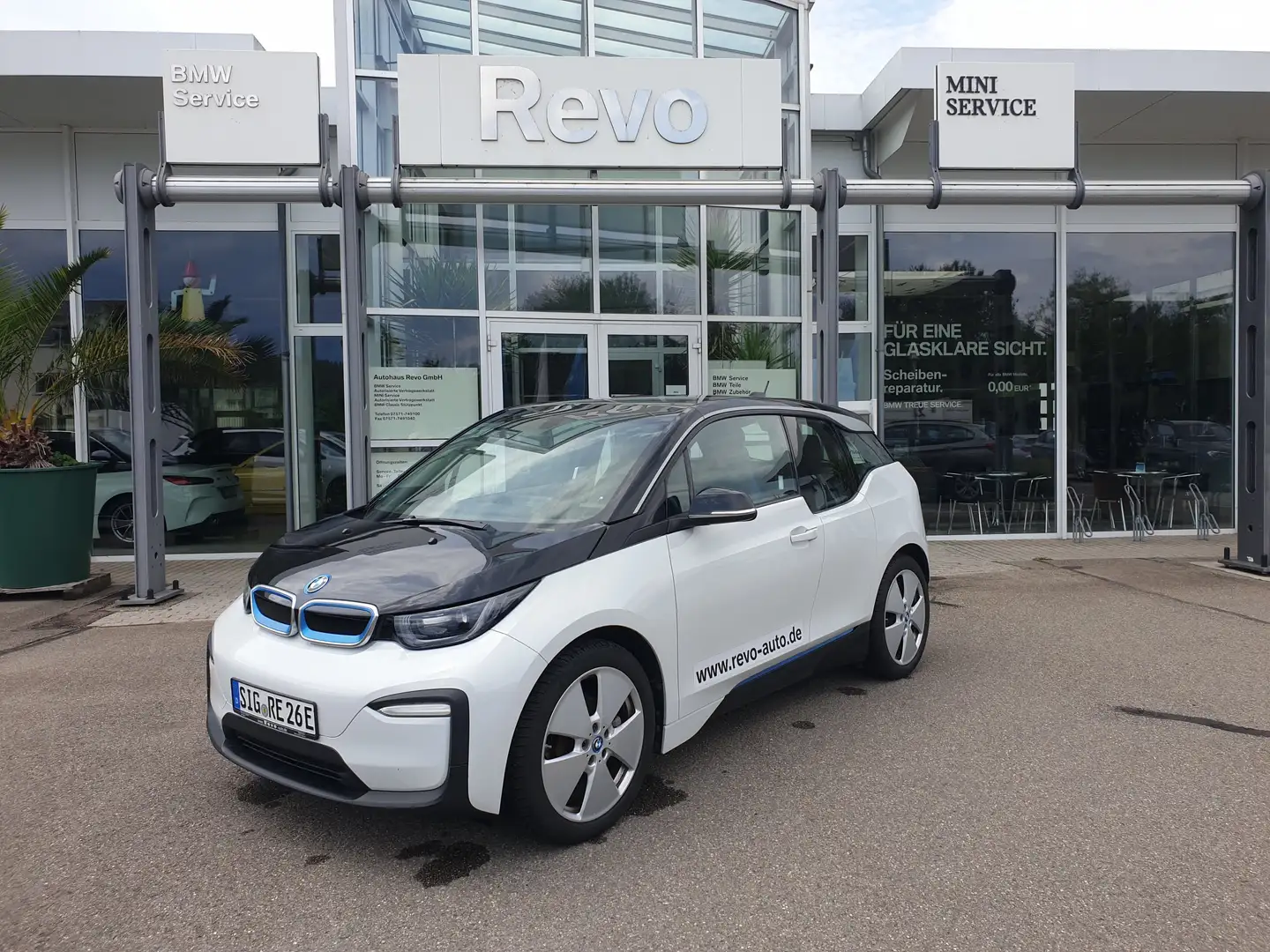 BMW i3 94 Ah Wärmepumpe Schnell-Laden Navi Prof Tempo Weiß - 1