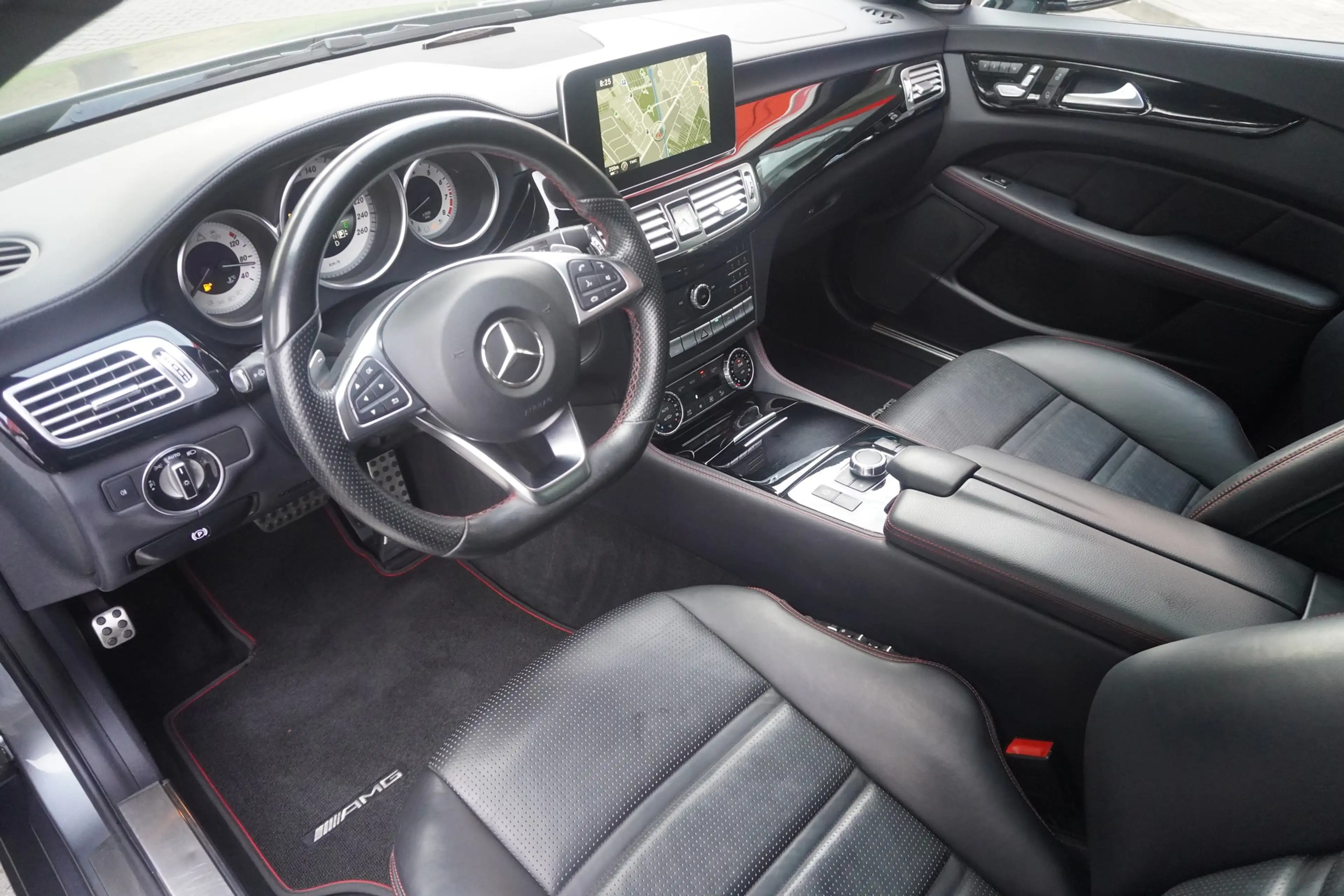 Mercedes-Benz CLS 400 4Matic AMG Line Standheizung Airmatic — photo 10