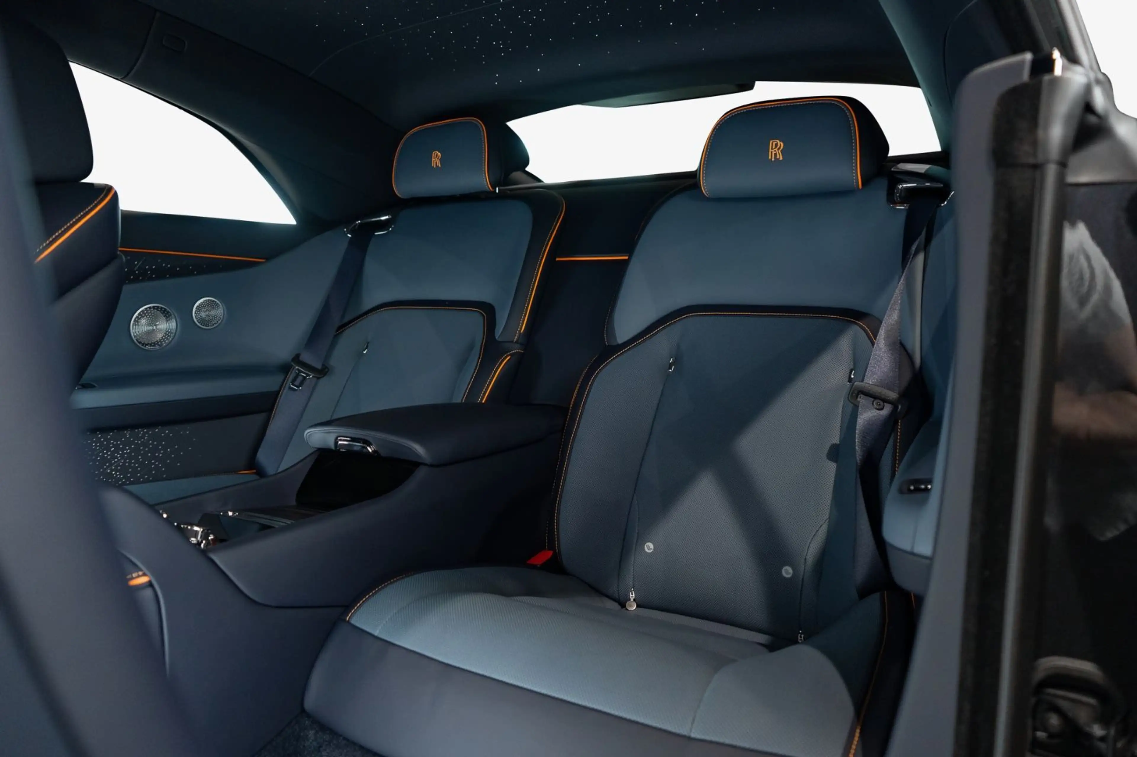 Rolls-Royce Spectre °BESPOKECOMMISSION°BESPOKEAUDIO°HUD°MASS° — photo 15