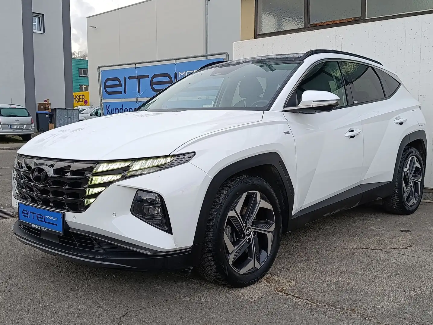 Hyundai TUCSON Prime Mild-Hybrid 4WD Panorama Voll Weiß - 1