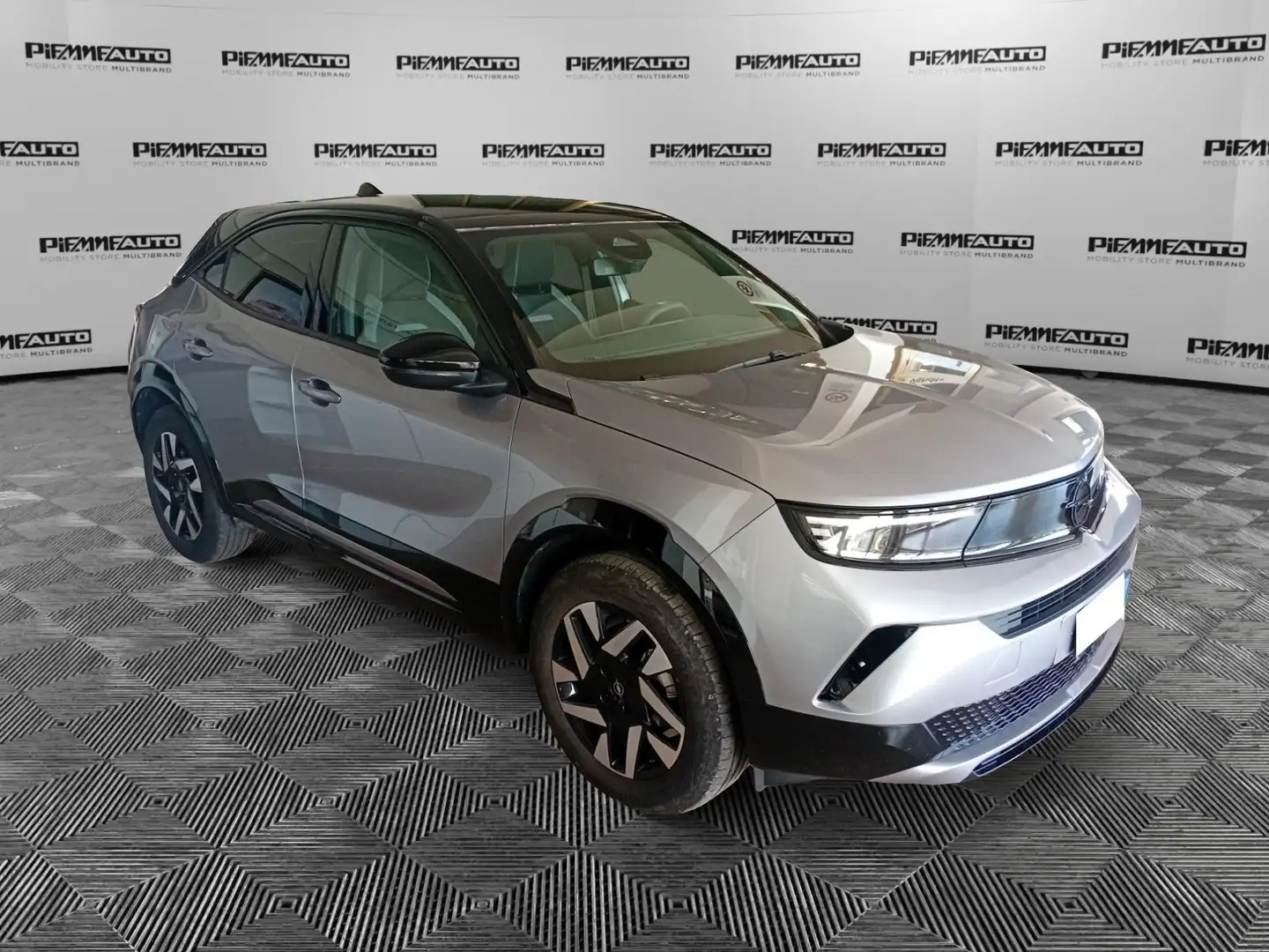 Opel Mokka 1.2 T Hybrid 136cv GS DCT6 Grau - 1