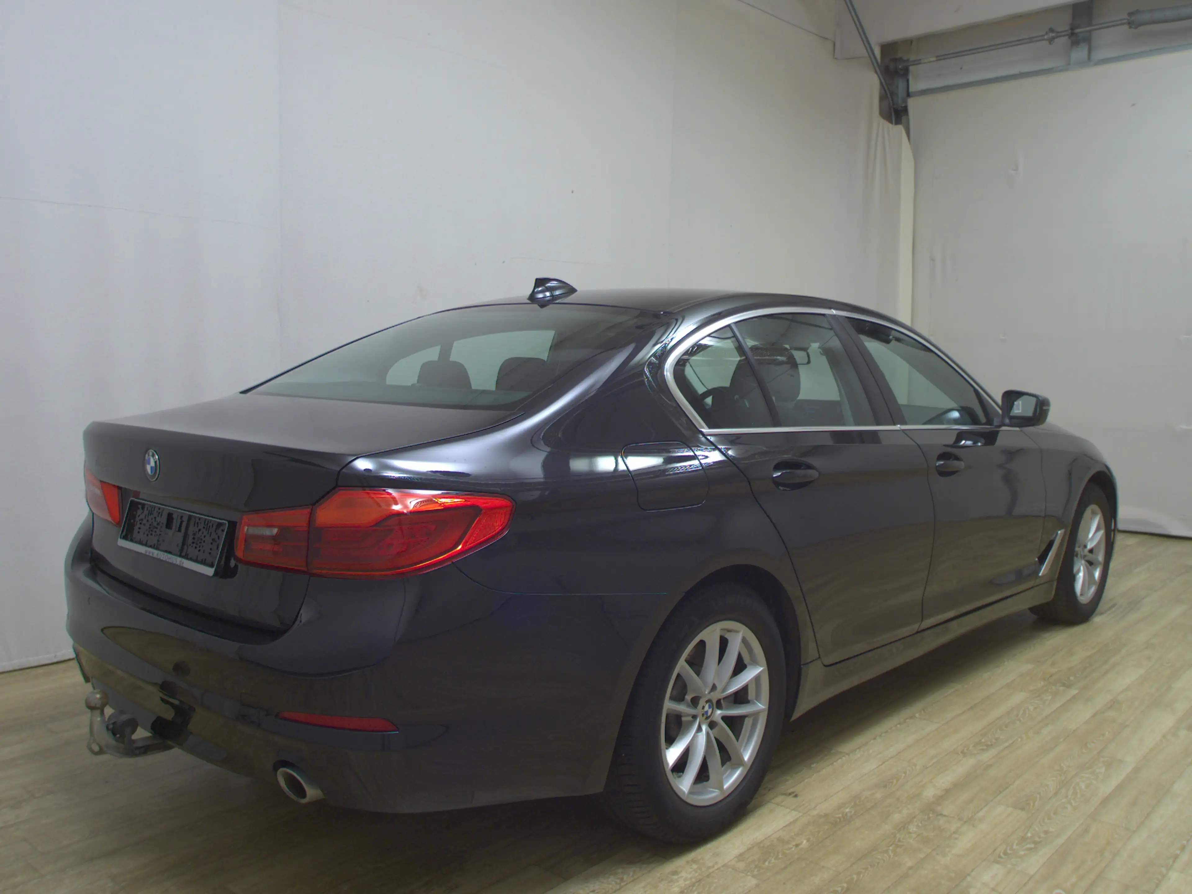 BMW 520 dA Navi LED AHK PDC SHZ — photo 4