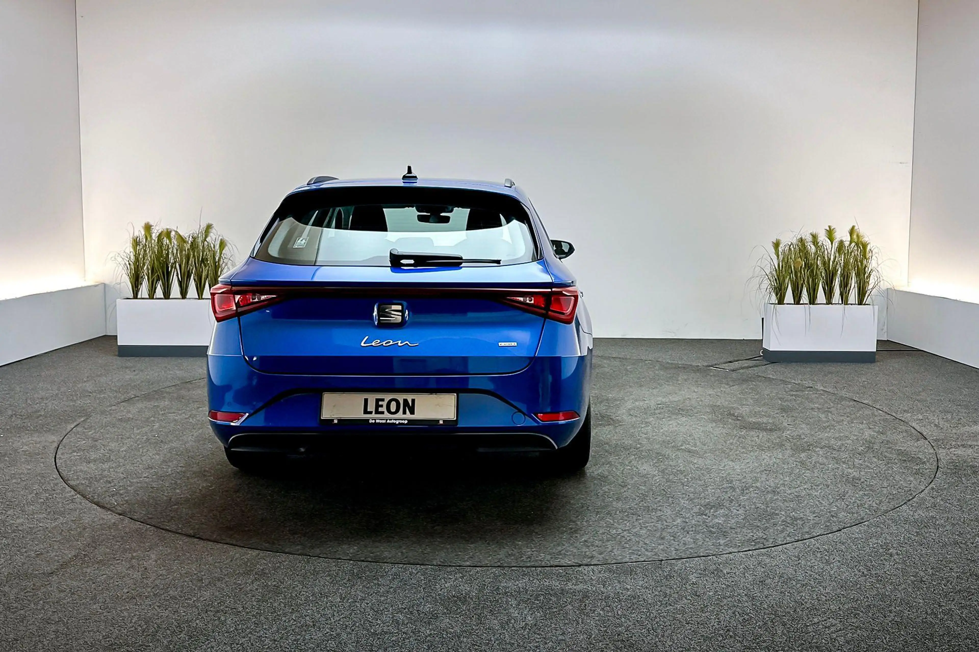 SEAT Leon e-Hybrid Sportstourer Style 1.5 TSI DSG — photo 9