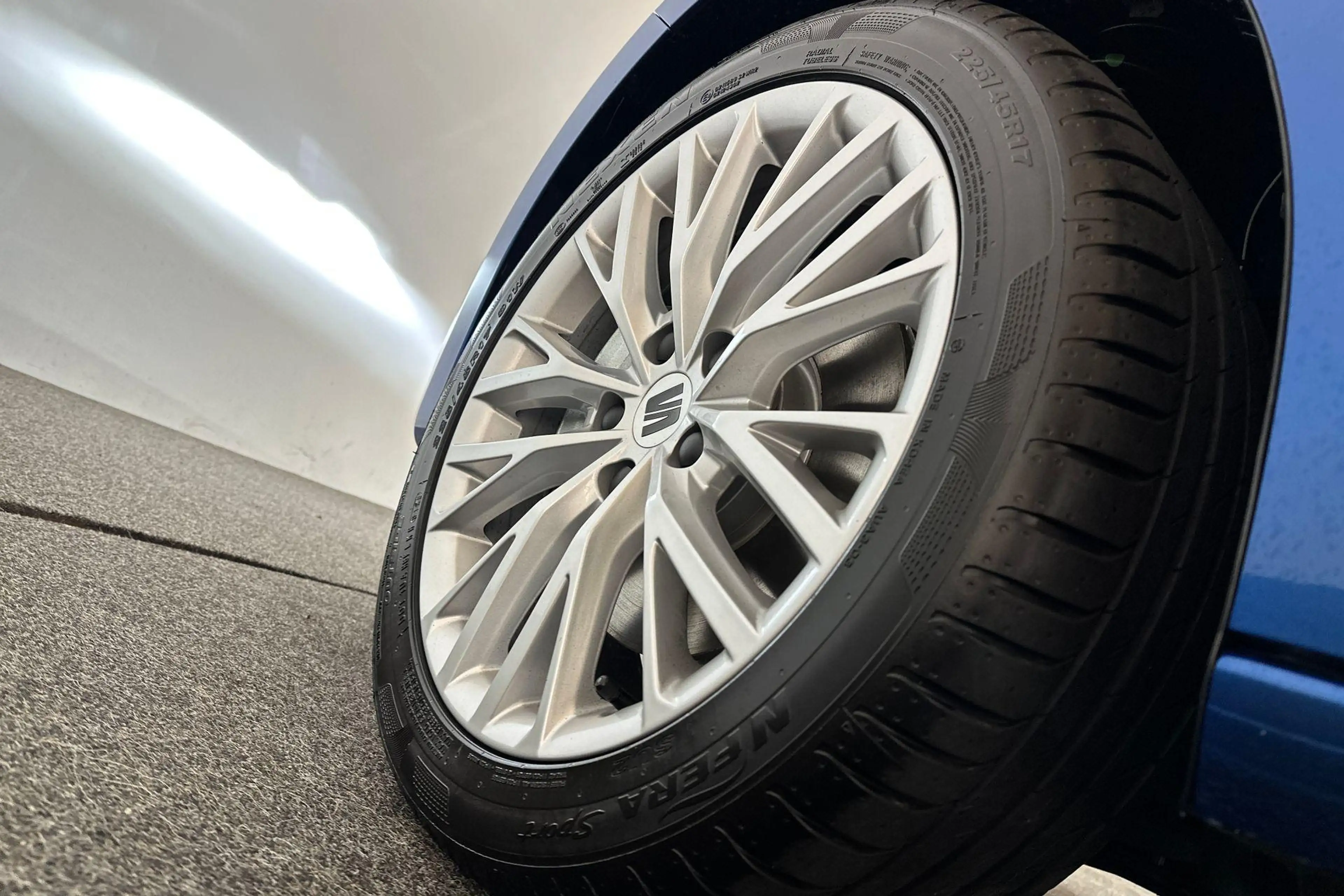 SEAT Leon e-Hybrid Sportstourer Style 1.5 TSI DSG — photo 10