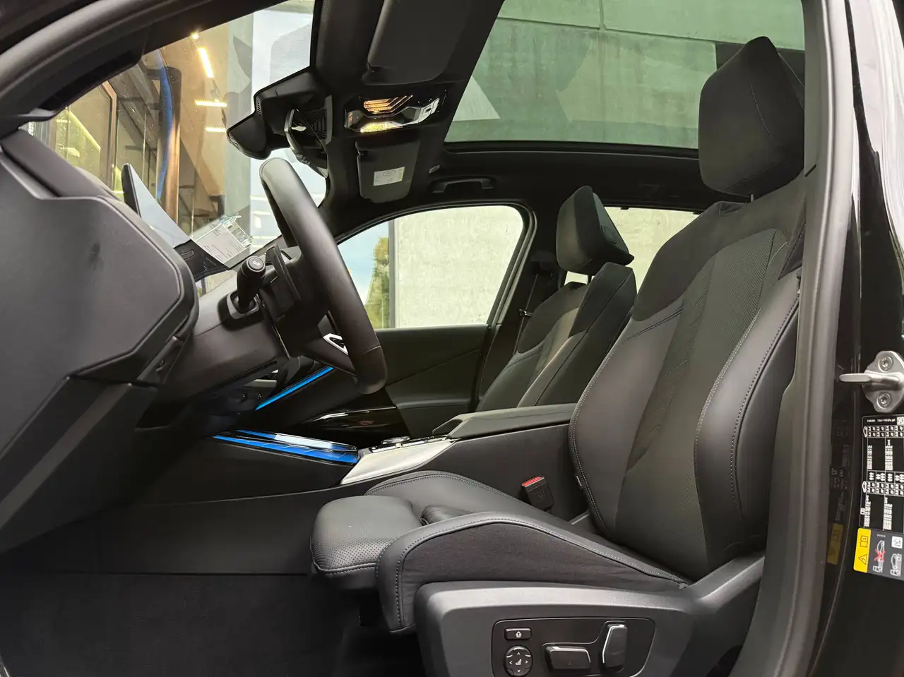 BMW X3 M-Pro,Geventileerde-Verwarmde zetels met memory,Panoramisch Glas dak,Head UP display,Leder,Camera 360°,Trekhaak,Sfeerlich, миниатюра 21