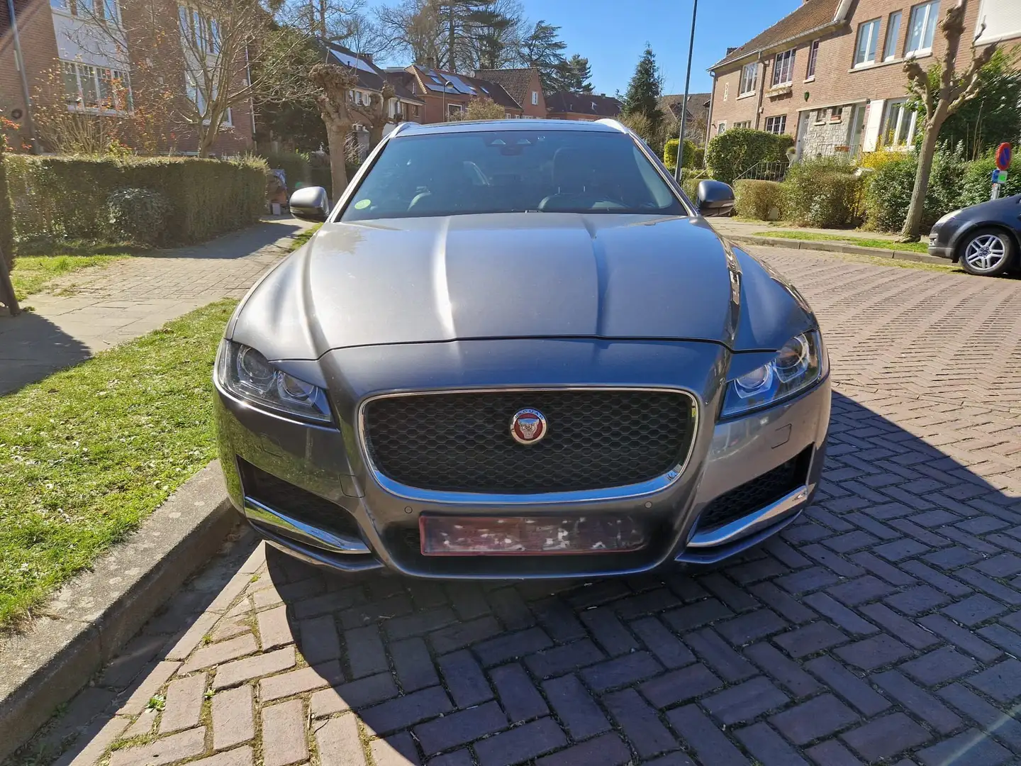 Jaguar XF XF+Sportbrake+2.0+D+AWD+Prestige+(EU6.2) Gris - 1