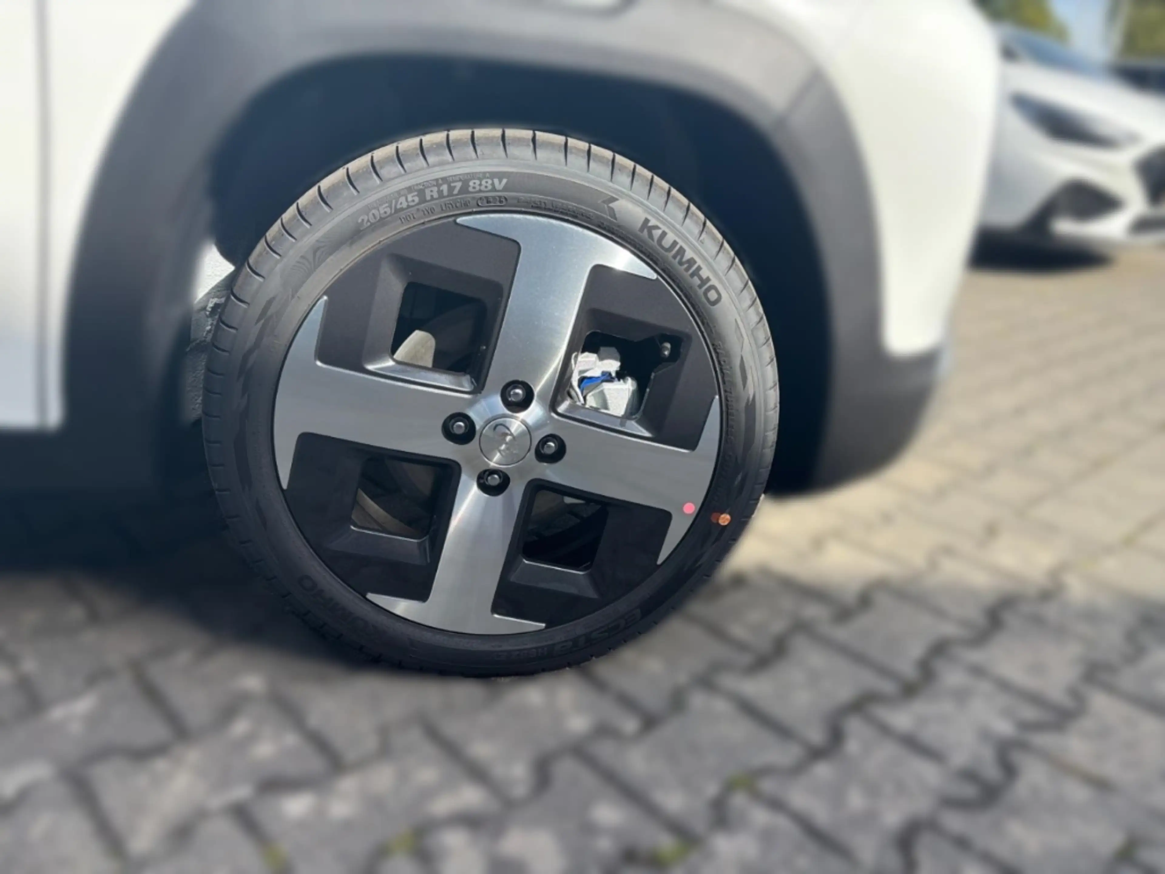 Hyundai Inster Elektro 85 kW FWD Prime*V2L-Paket*Glas-Schiebedach — photo 6