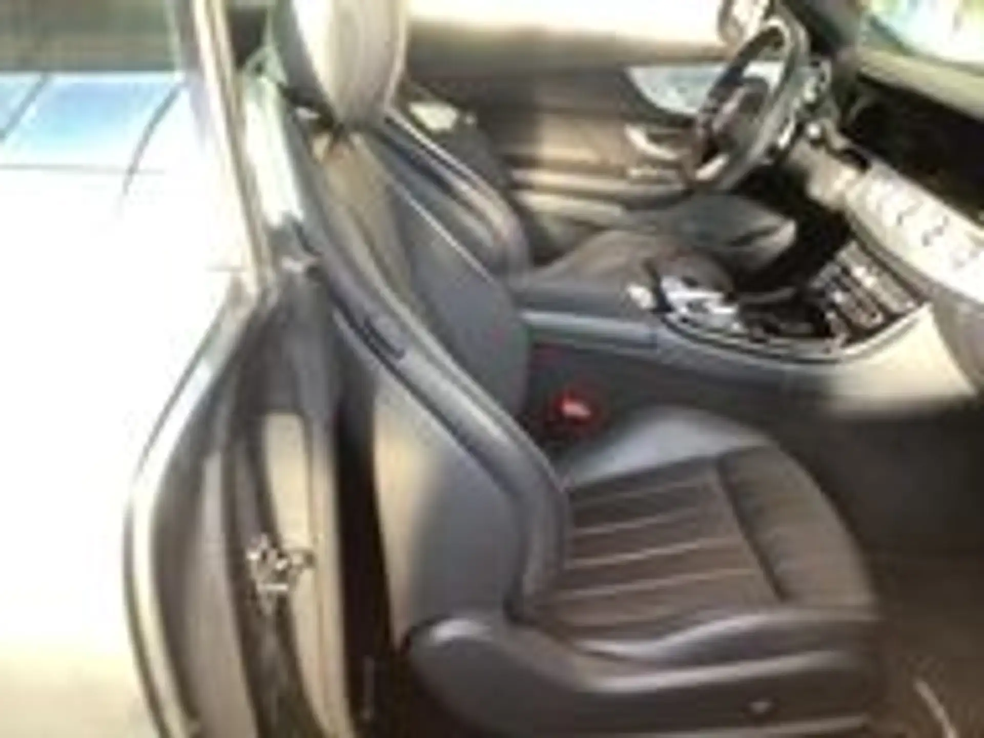 Mercedes-Benz E 220 E 220 d Night Edition (238.414) — photo 12