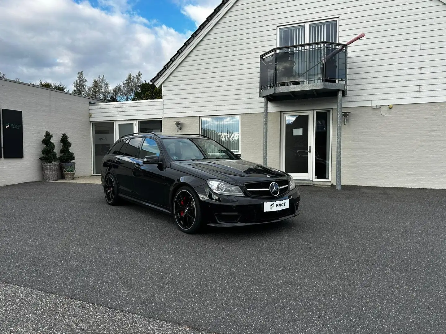 Mercedes-Benz C 63 AMG Break / V8 6.2 457ch / NETTO PRICE Zwart - 1