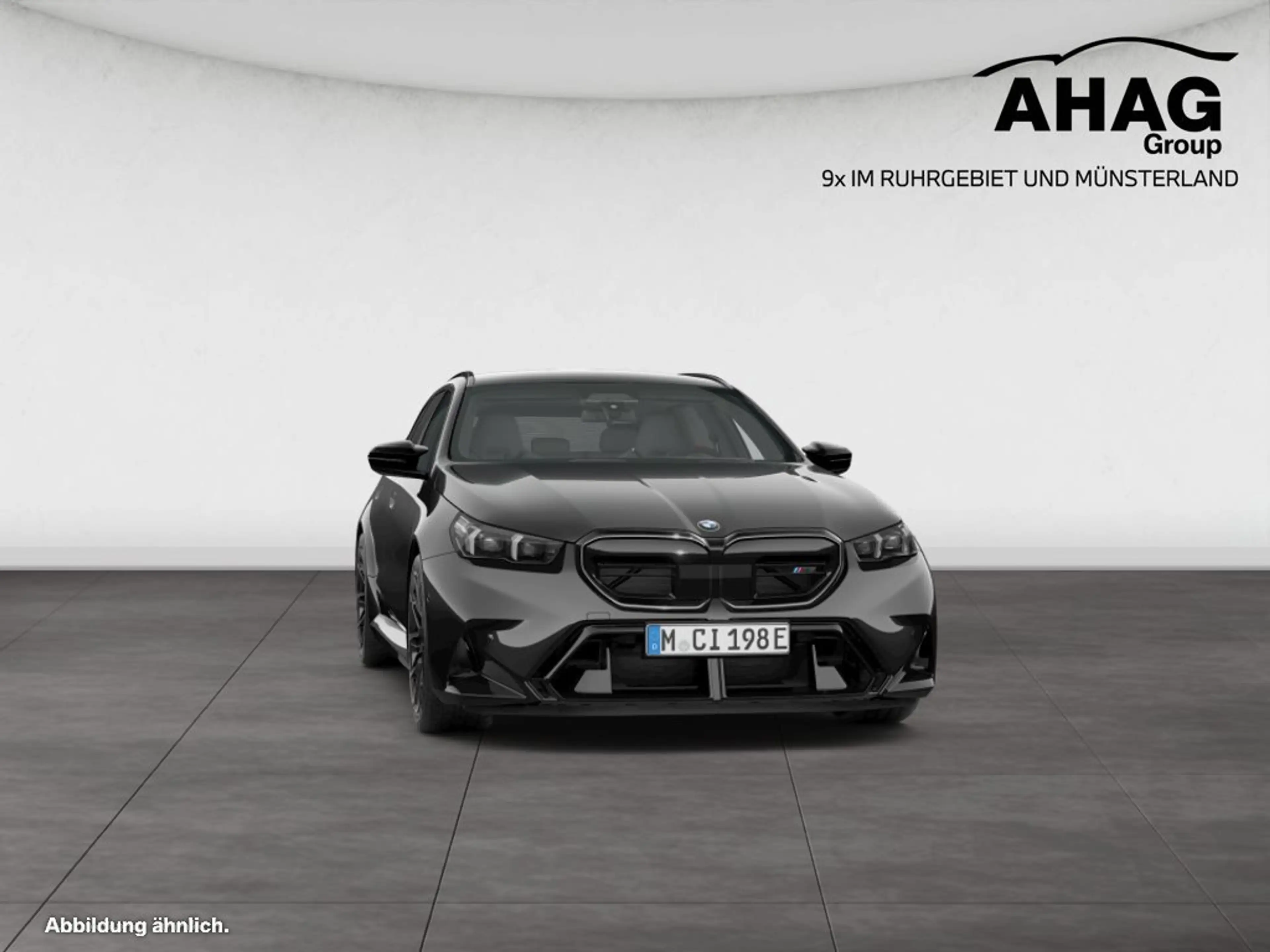 BMW M5 Touring — photo 10
