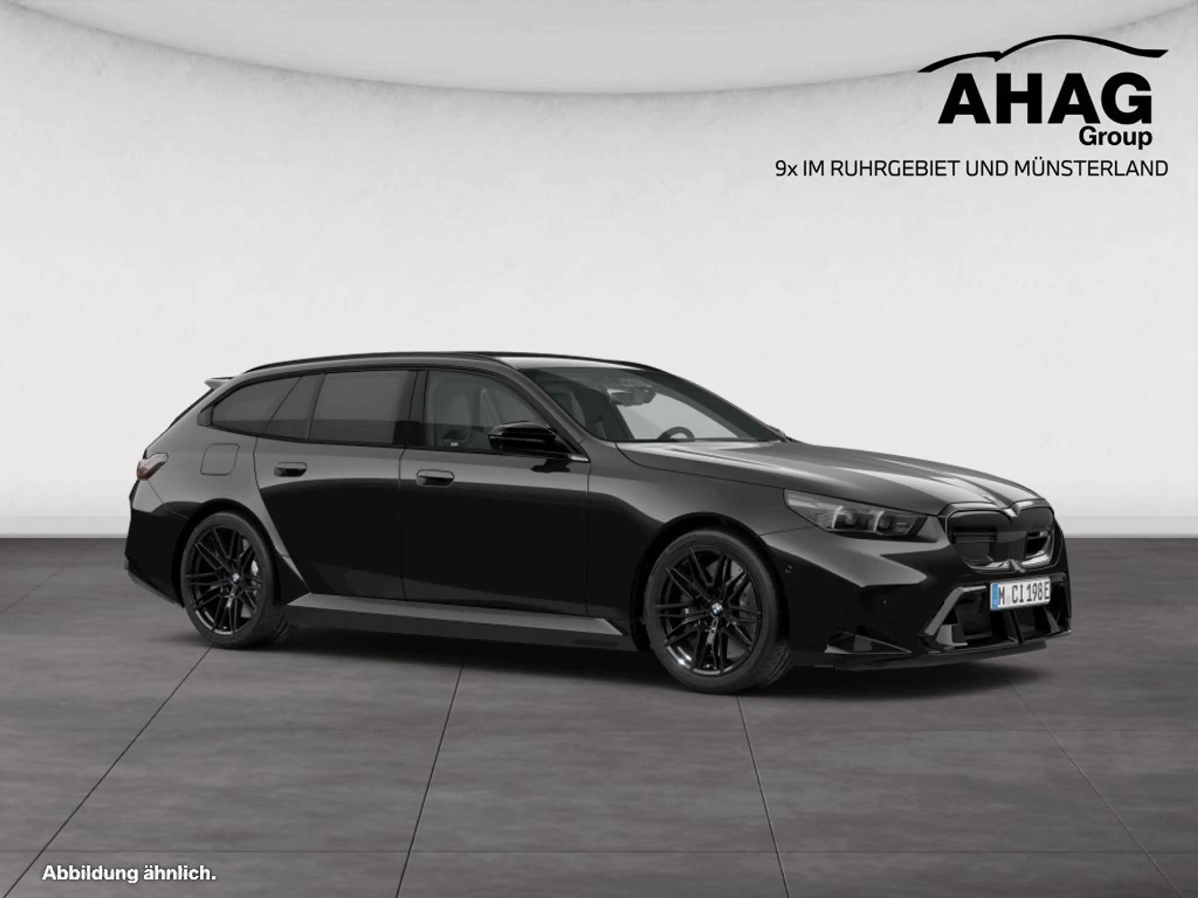 BMW M5 Touring — photo 9