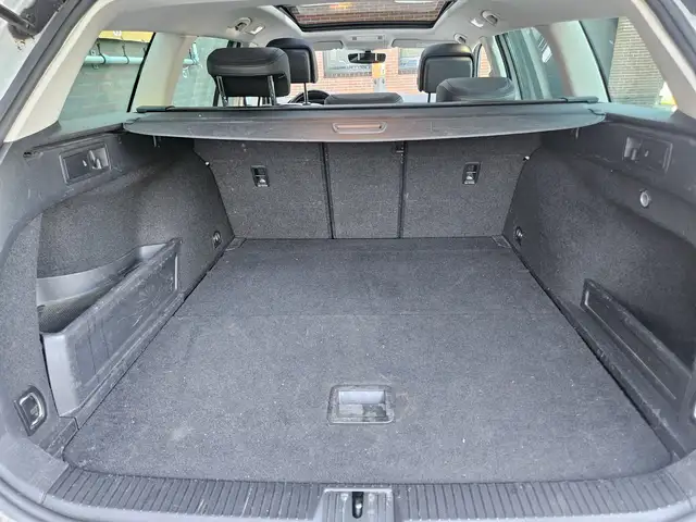 Volkswagen Passat view 29