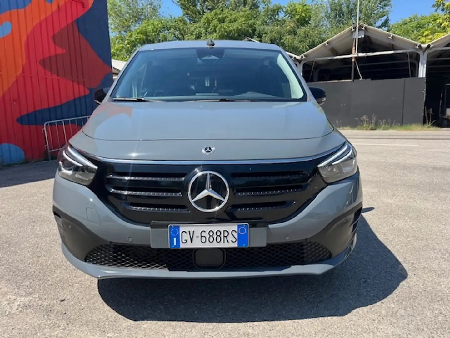 Mercedes-Benz EQT EQT Long 200 Сірий - 1