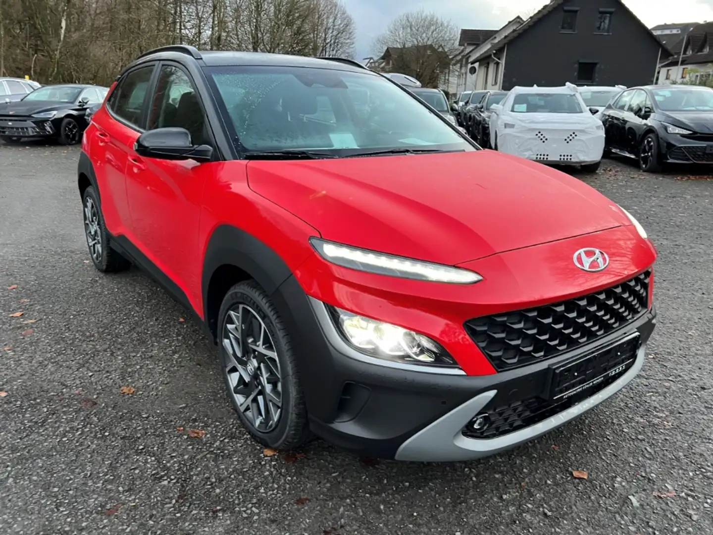 Hyundai KONA Trend 1.6 GDI Hybrid 2WD DCT TREND Rood - 2