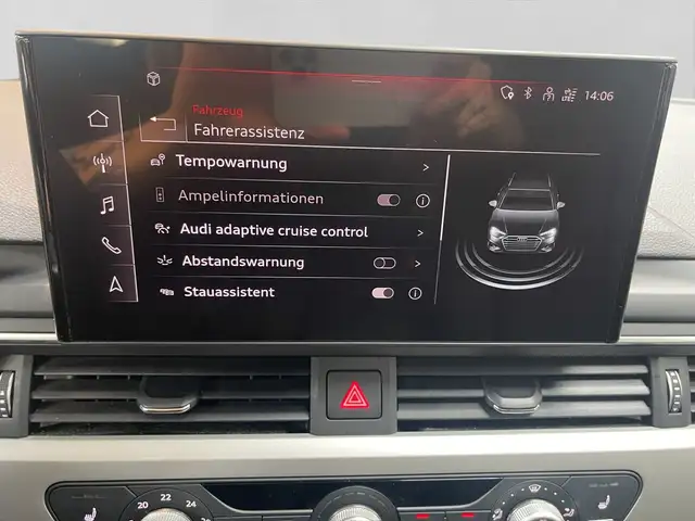 Audi A4 view 14
