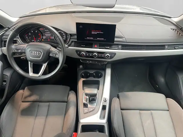 Audi A4 view 5