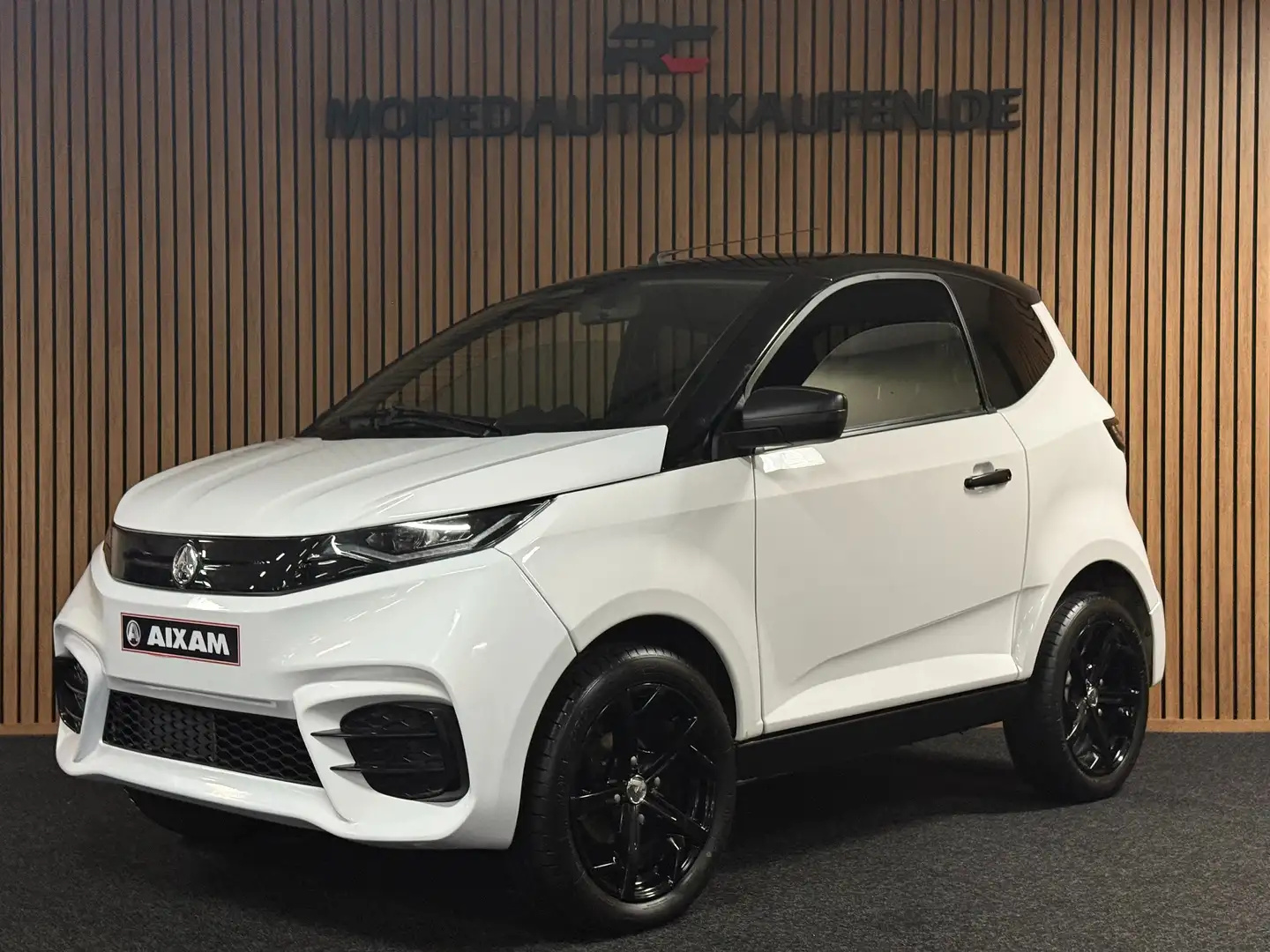 Aixam City 2025 / Full Led / Rückfahrkamera / 8 PS Kubota - 1