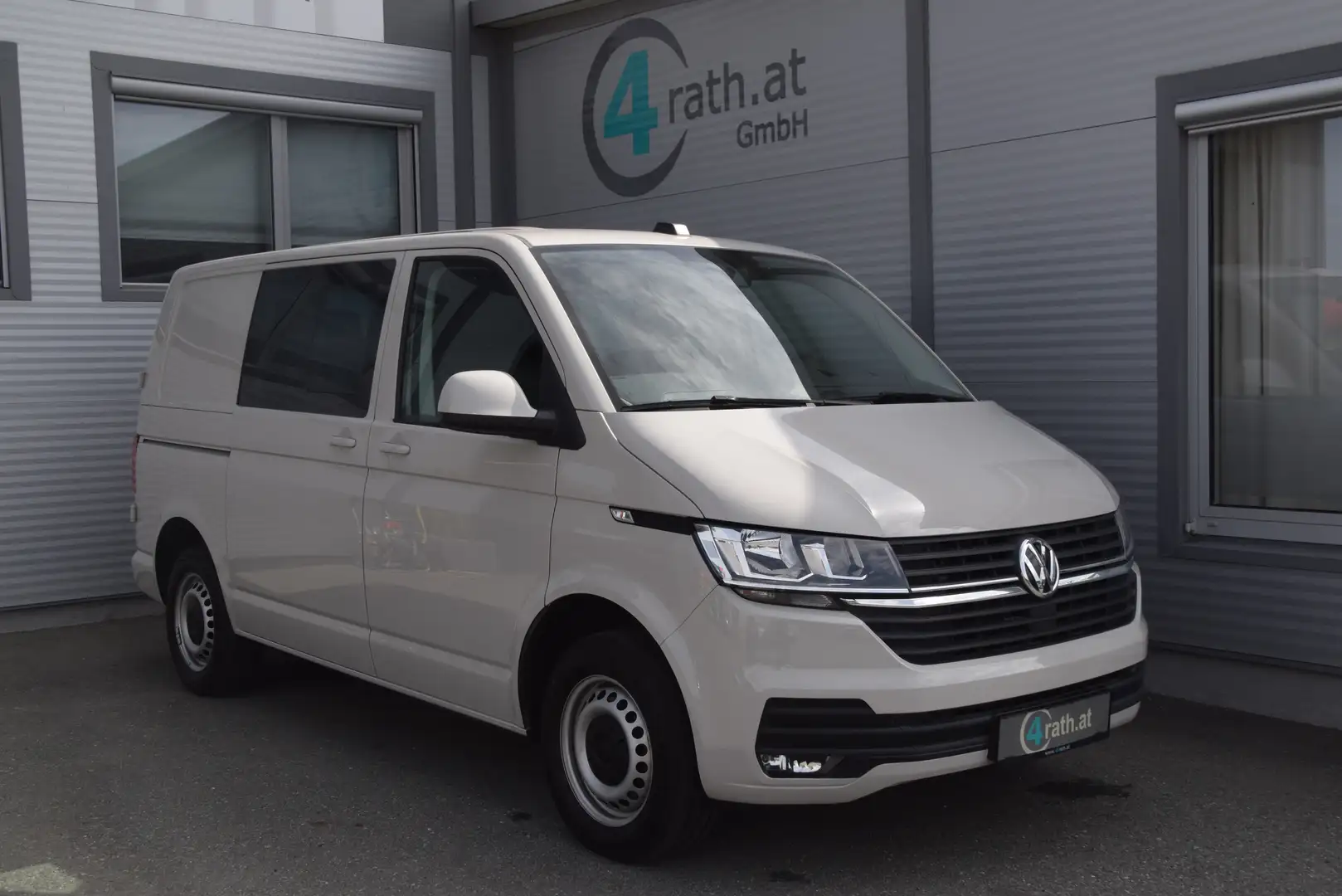 Volkswagen T6.1 Transporter Doka-Kasten KR 2,0 TDI DSG / NETTO: 30.817 € Gris - 1