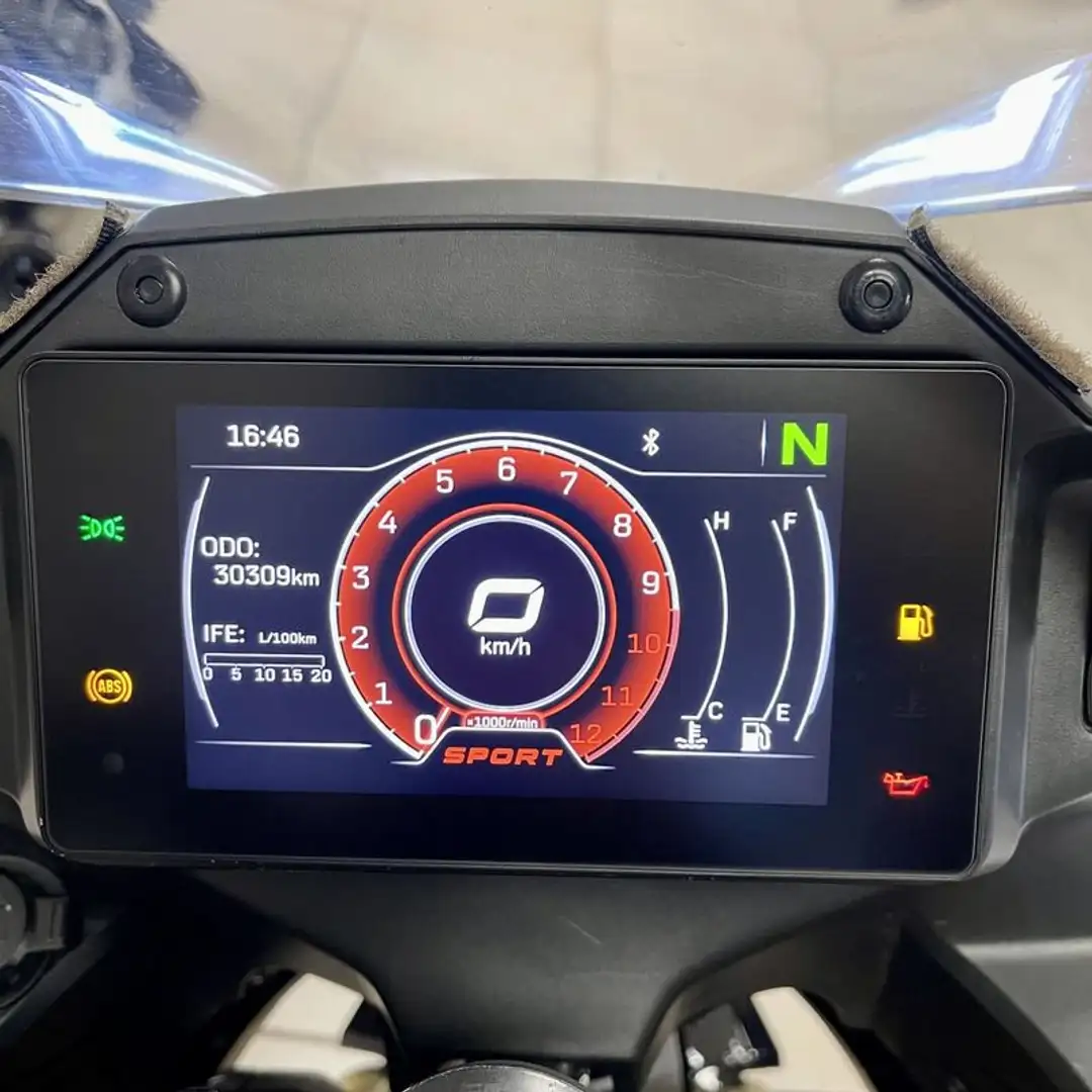 CFMOTO 650 MT - 2