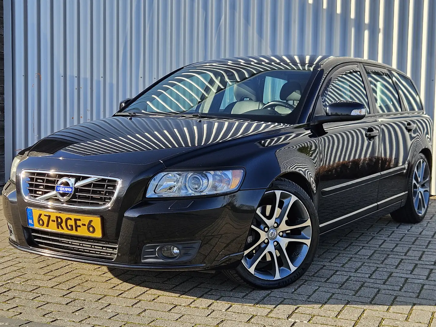 Volvo V50 2.5 T5 /Dealer Onderhouden/Leer/Xenon/Stoelverwarm Schwarz - 1