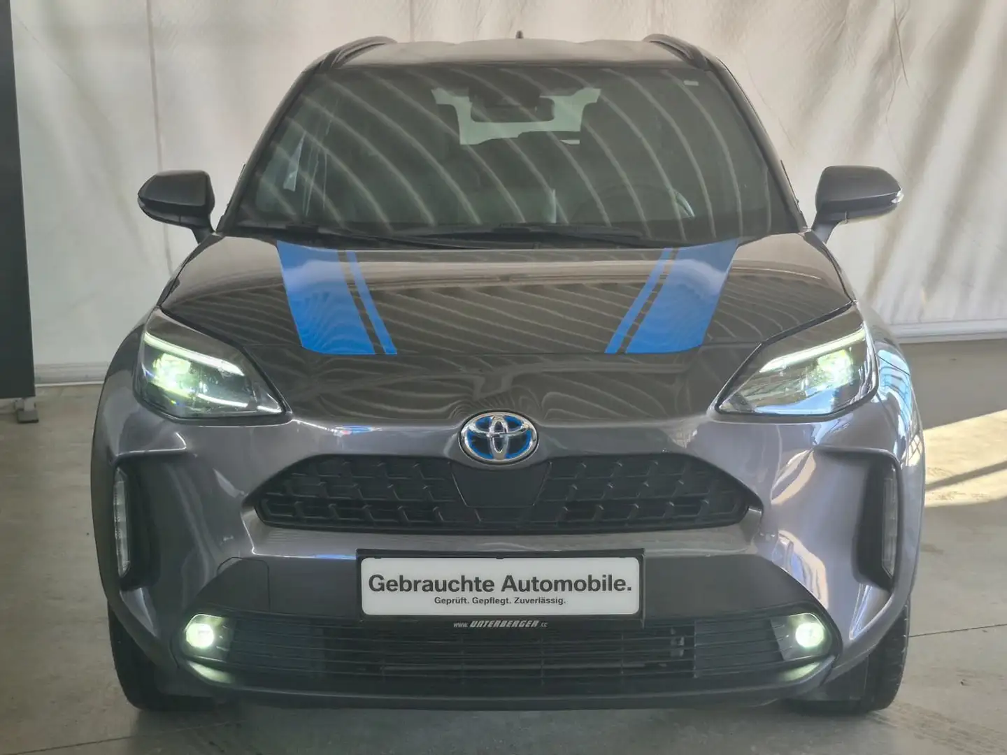 Toyota Yaris Cross Grau - 2