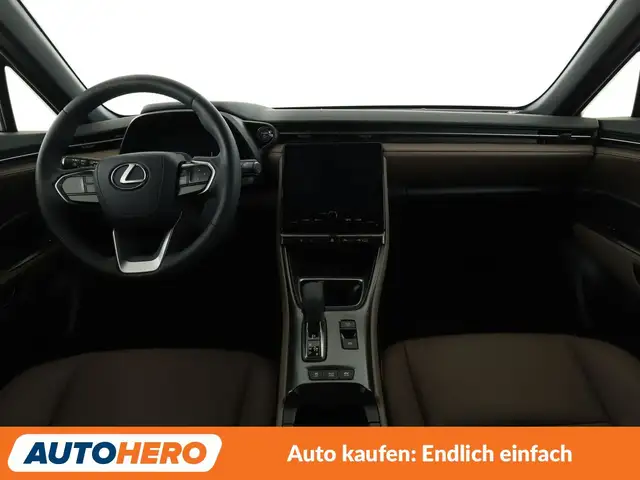 Lexus LBX view 12