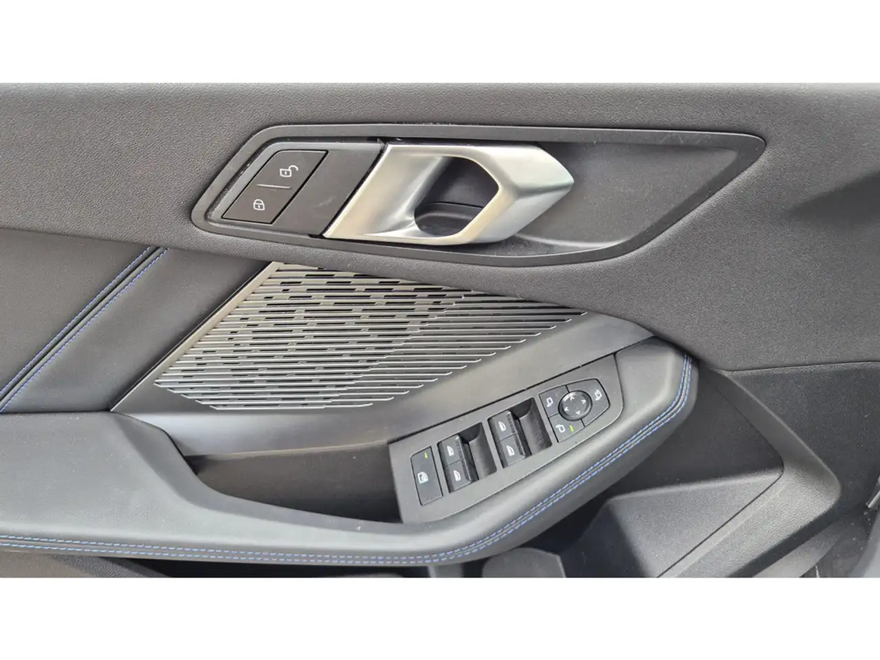 BMW 1 Series 2026 — фото 12