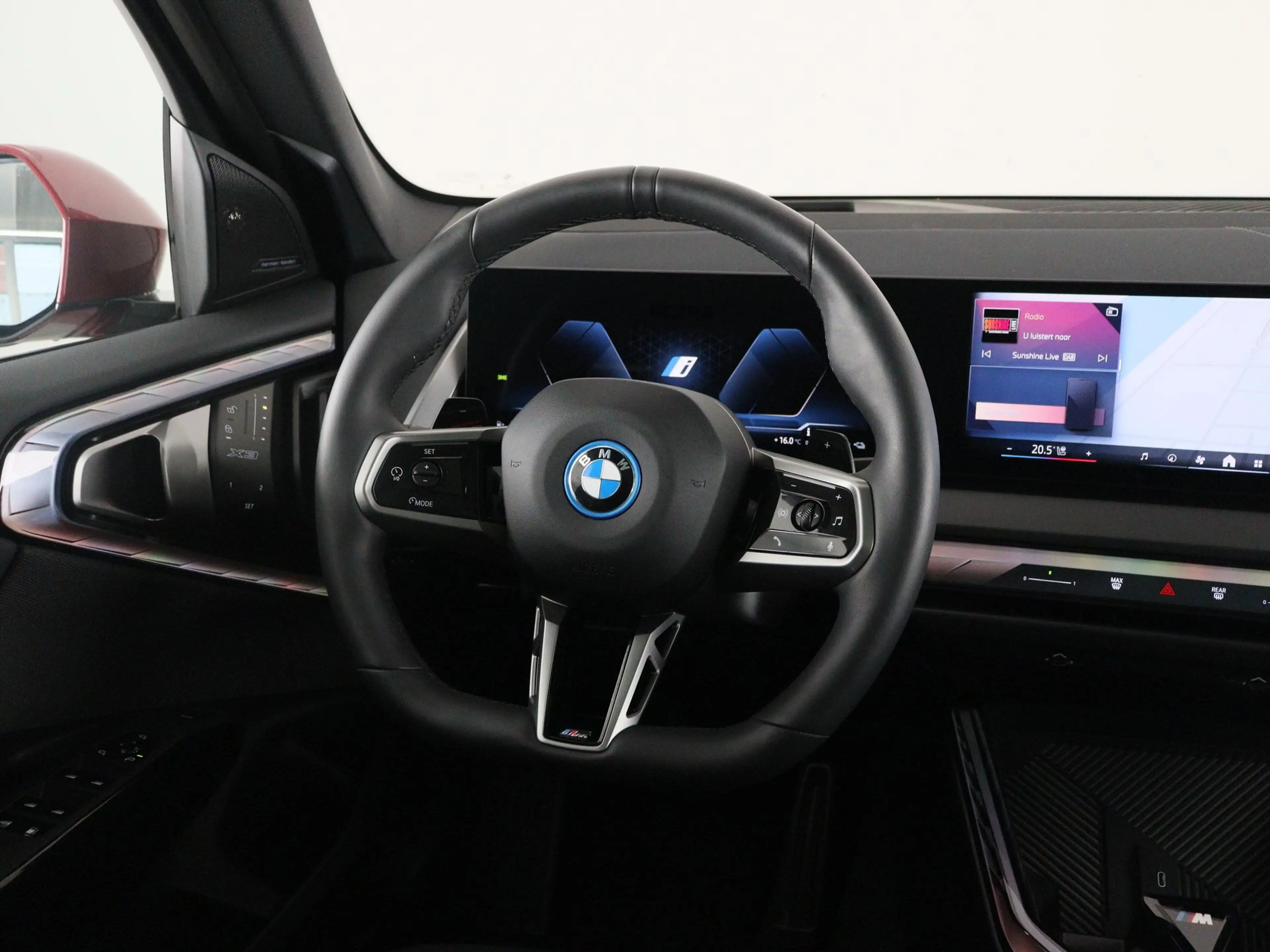 BMW X3 30e xDrive — photo 2