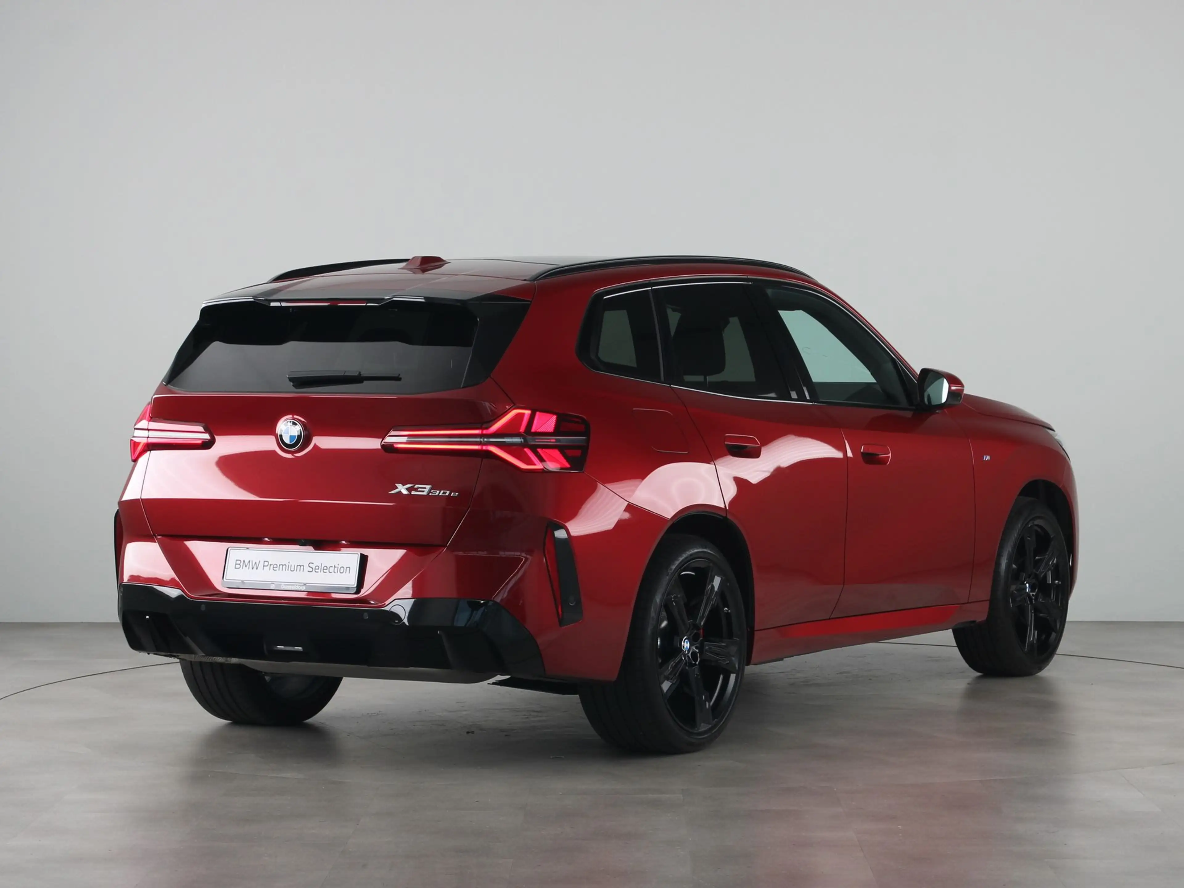 BMW X3 30e xDrive — photo 11