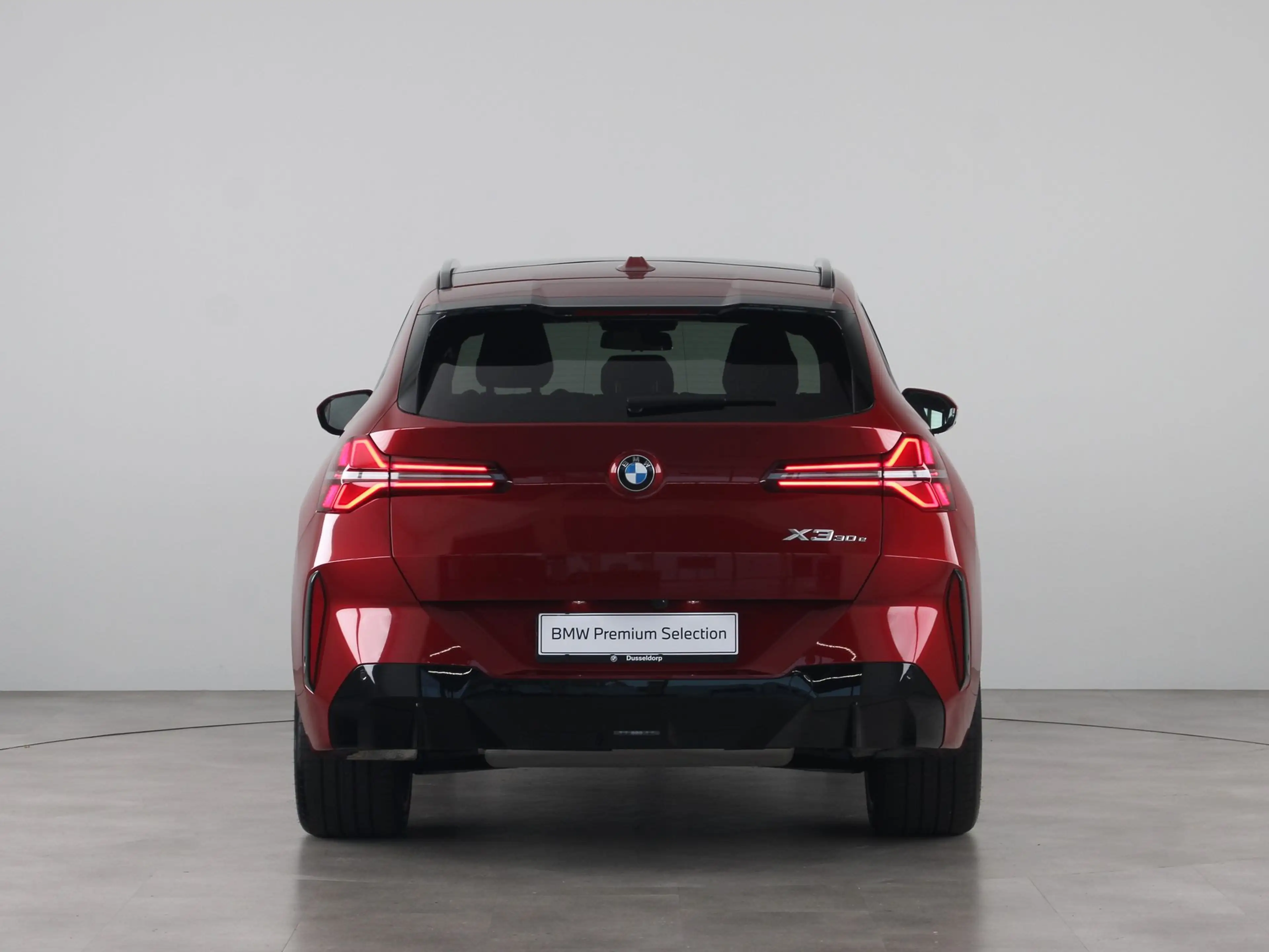 BMW X3 30e xDrive — photo 12