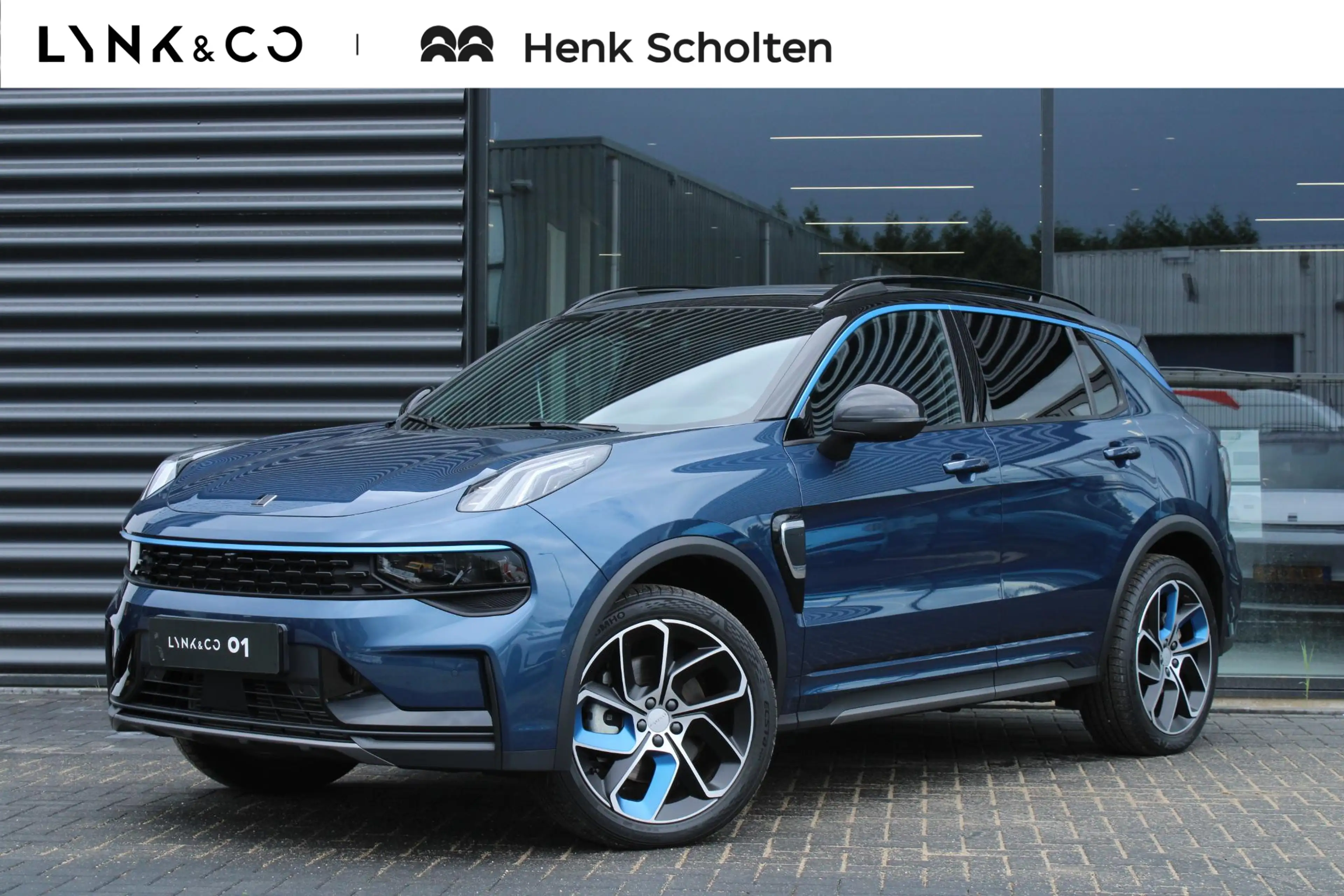 Lynk & Co 01 262PK | Panoramadak | 360 Graden camera | Donkere