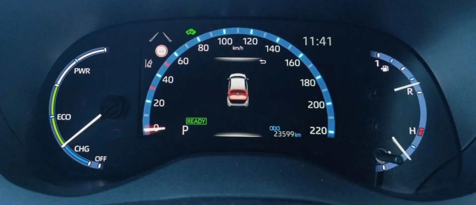 Toyota Yaris Cross HIBRIDO 120H STYLE HEV Gris - 2