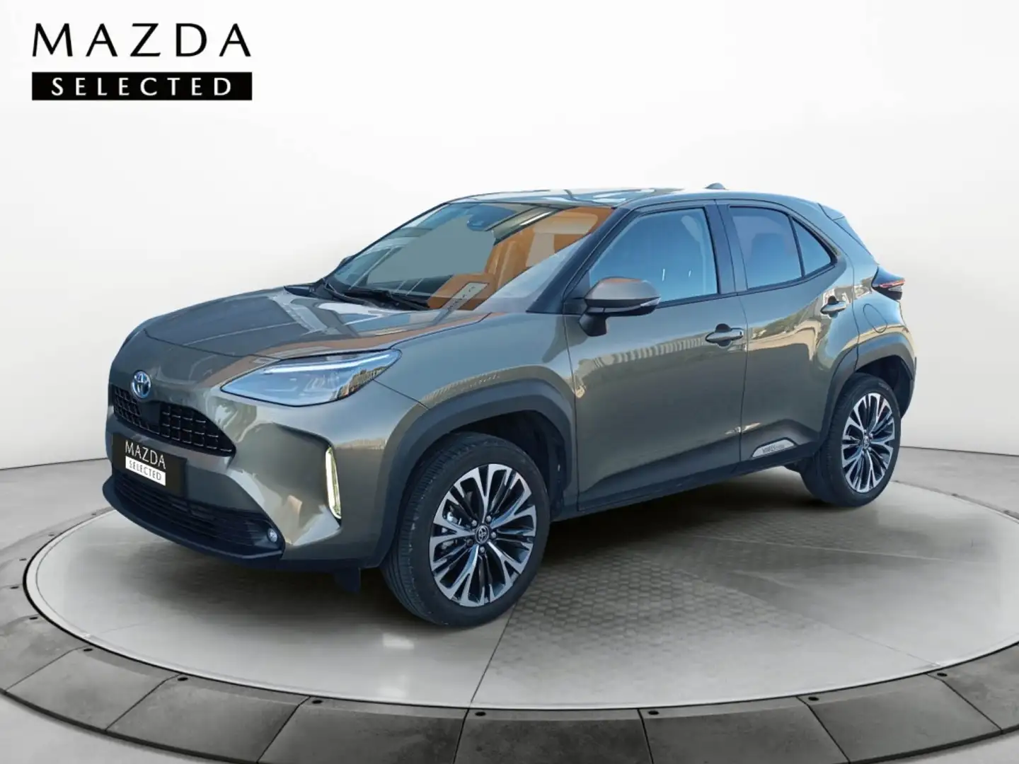 Toyota Yaris Cross HIBRIDO 120H STYLE HEV Gris - 1