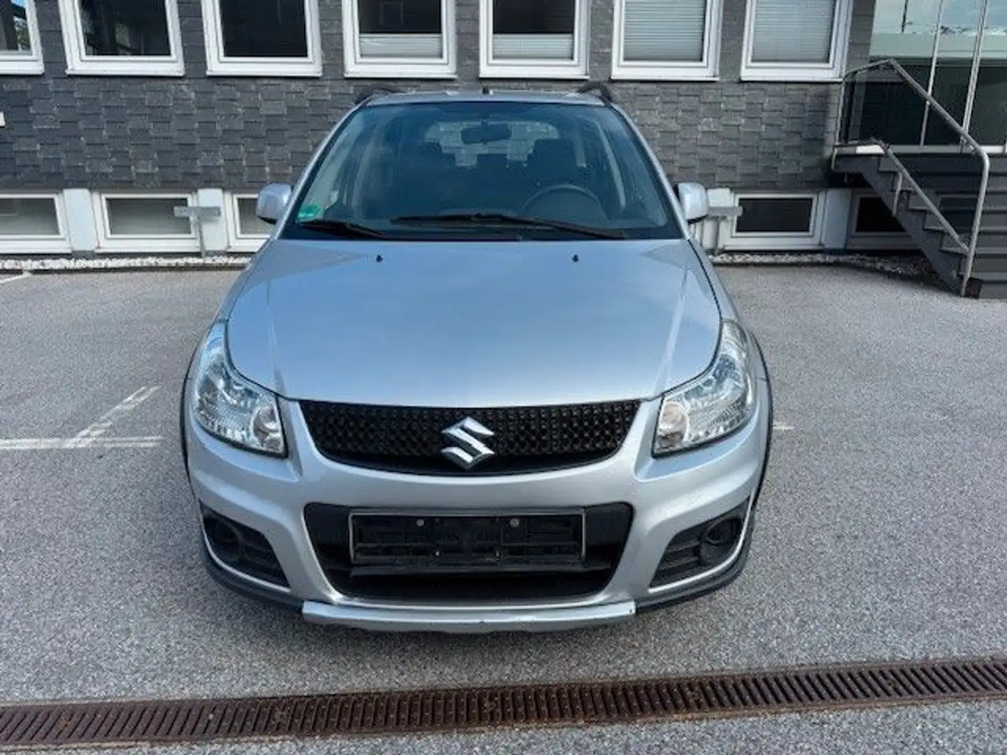 Suzuki SX4 Classic Style 4X4 Gris - 1