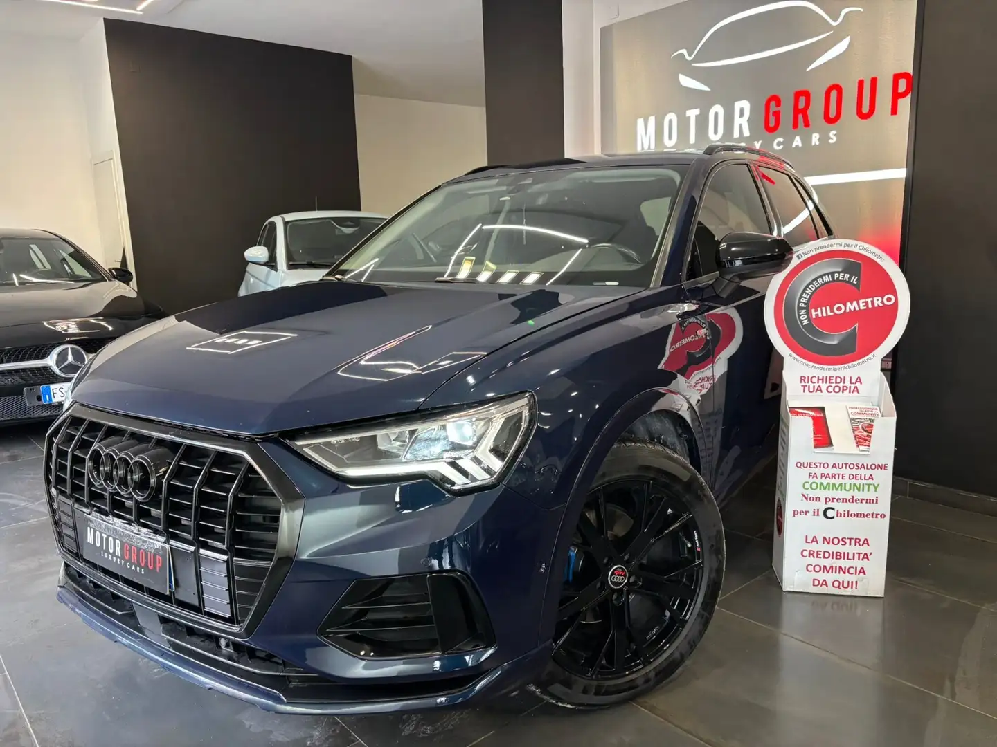 Audi Q3 Q3 35 TDI S tronic Business Blauw - 1