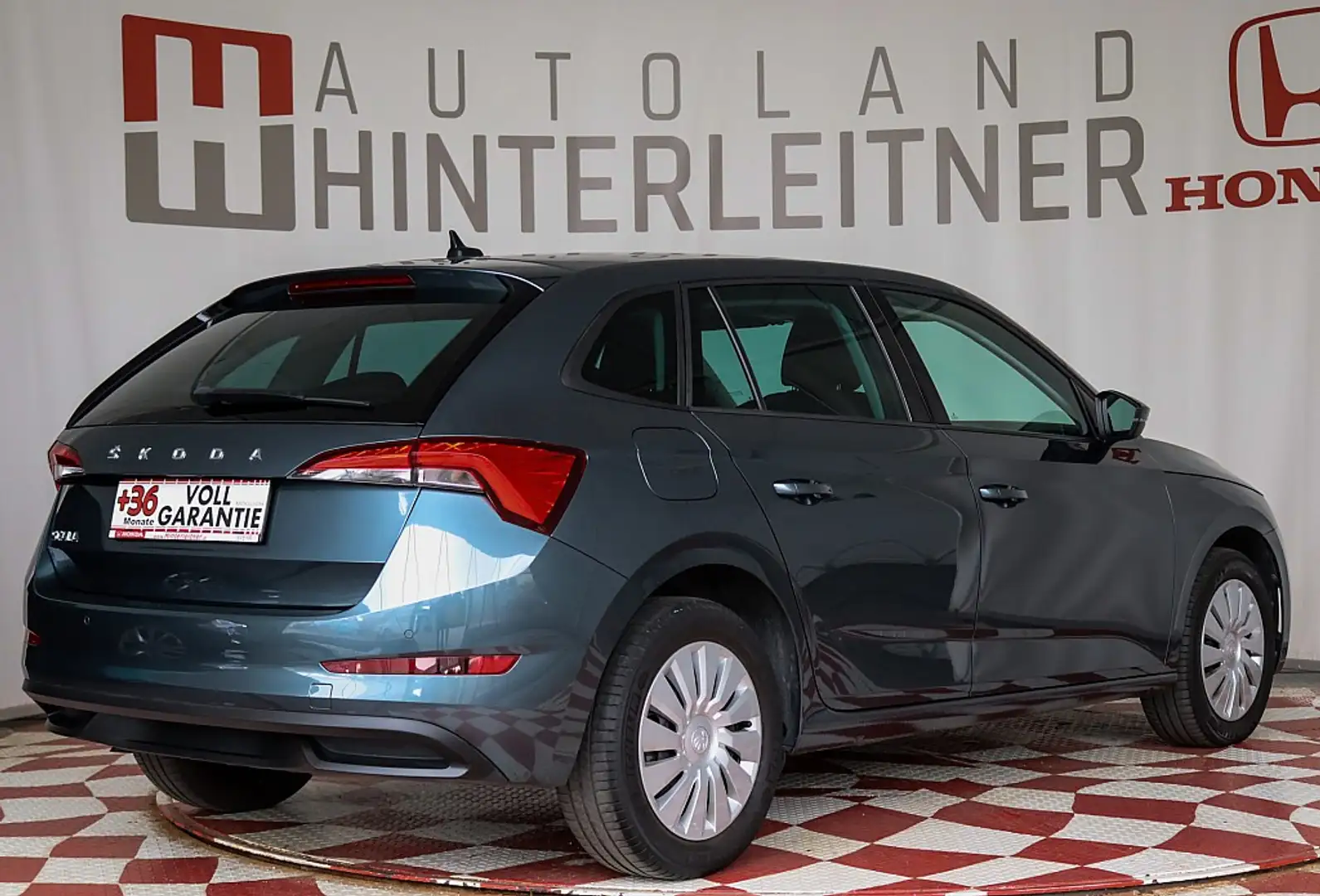 Skoda Scala 1,6 TDI PDC WINTERPAKET MIRRORLINK Grau - 2