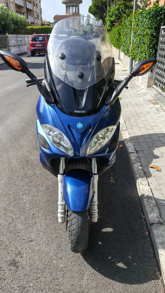 Piaggio X 9
