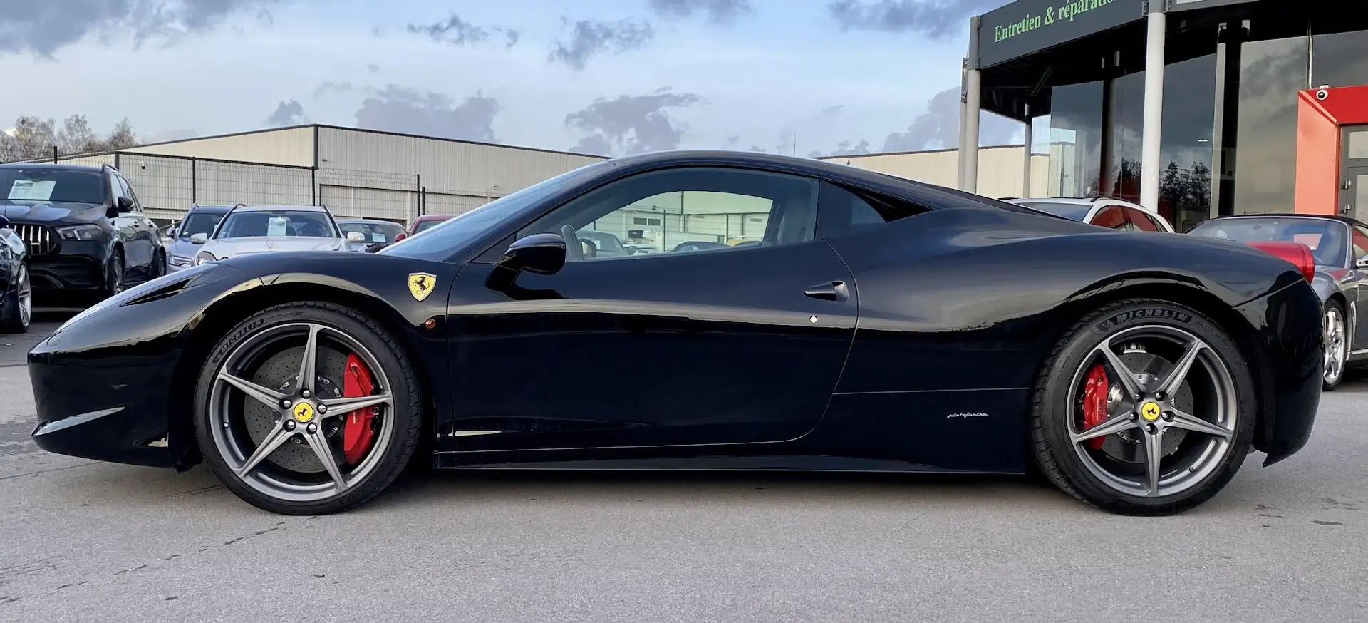 Ferrari 458 Italia / V8 4.5l 566 CH F1 / Negro - 2